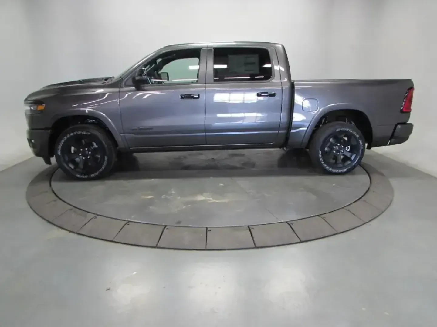 2026 /Black Ram 1500 Big Horn/Lone Star (1C6SRFFP0TN) with an 3.0L V6 DOHC 24V TURBO engine, 8A transmission, located at 12830 Highway 21, De Soto, MO, 63020, (636) 337-7777, 38.153099, -90.573624 - Whether your weekends revolve around towing a boat to a lake getaway, hauling DIY supplies for a home project, or simply enjoying a confident commute through Missouri backroads, this **2026 Ram 1500 Big Horn Crew Cab SWB 4WD** is built for the lifestyle that doesn't slow down. With room for your cre - Photo#3