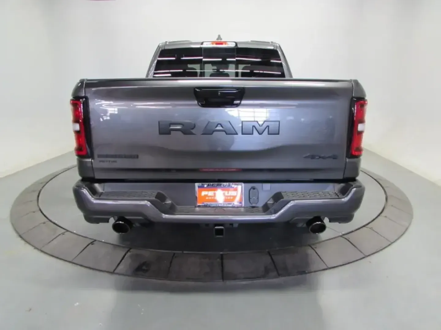 2026 /Black Ram 1500 Big Horn/Lone Star (1C6SRFFP0TN) with an 3.0L V6 DOHC 24V TURBO engine, 8A transmission, located at 12830 Highway 21, De Soto, MO, 63020, (636) 337-7777, 38.153099, -90.573624 - Whether your weekends revolve around towing a boat to a lake getaway, hauling DIY supplies for a home project, or simply enjoying a confident commute through Missouri backroads, this **2026 Ram 1500 Big Horn Crew Cab SWB 4WD** is built for the lifestyle that doesn't slow down. With room for your cre - Photo#5
