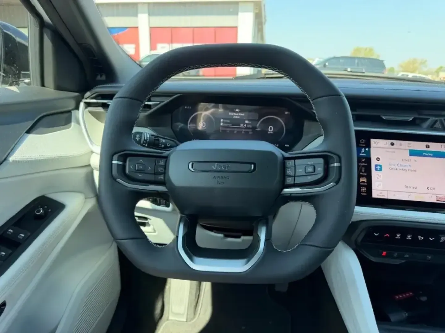 2026 /Arctic/Black Cloth Jeep Cherokee Laredo (3C4PJMB28TT) with an 1.6L engine, located at 970 Woodlawn Dr., Farmington, MO, 63640, (573) 431-7800, 37.825642, -90.468674 - Whether you're juggling school drop-offs, commuting down Highway 67, or planning a weekend escape to St. Joe State Park, a capable hybrid SUV can make everyday life smoother-and a lot more fun. This **2026 Jeep Cherokee Limited 4x4 Hybrid** in **White** is built for drivers who want modern efficienc - Photo#10