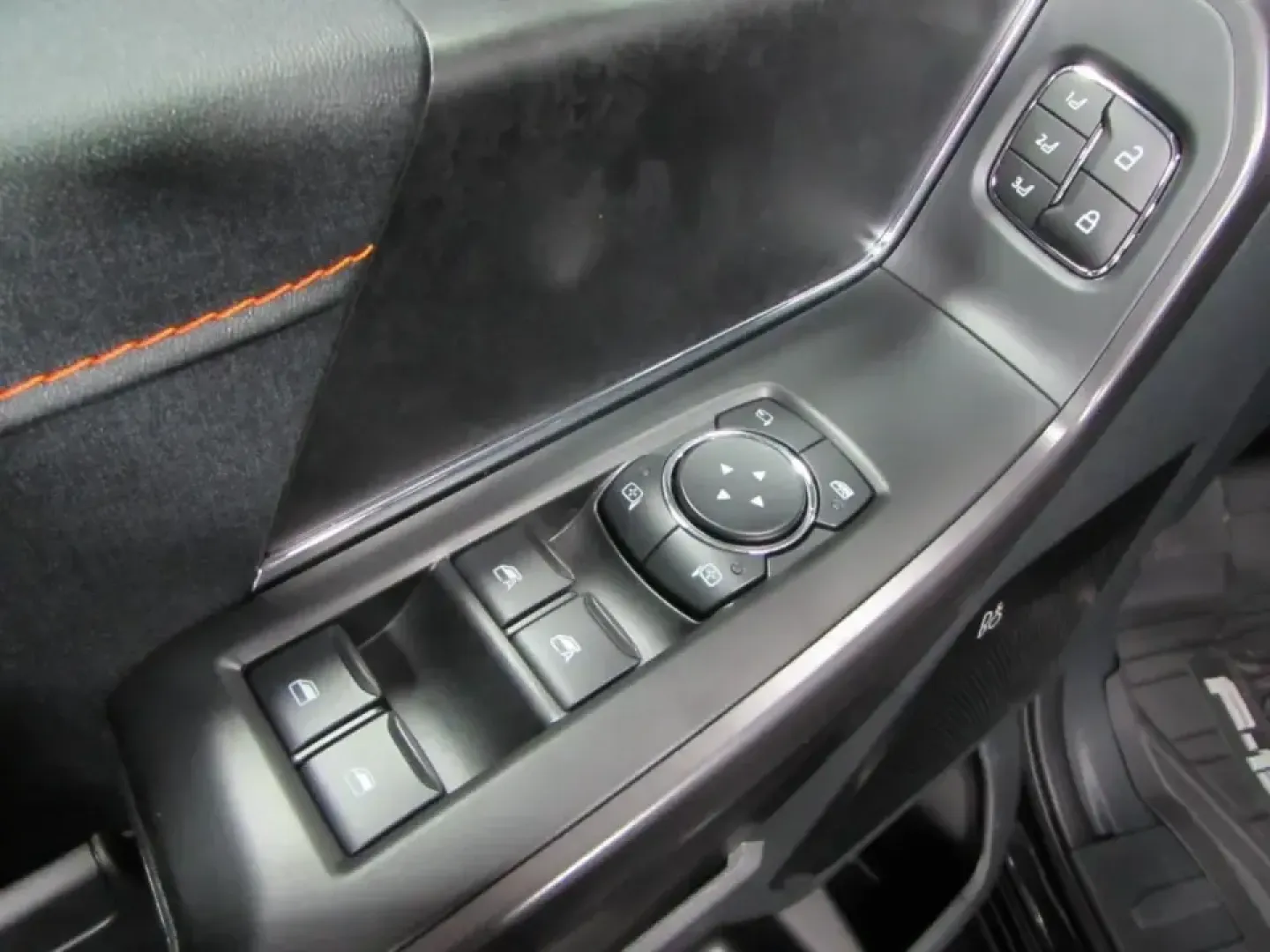2026 /Black Ford F-150 Tremor (1FTFW4L55TF) with an 5.0L engine, Automatic transmission, located at 12836 Highway 21, De Soto, MO, 63020, (636) 337-7777, 38.151867, -90.575615 - Weekend adventures, jobsite mornings, and long highway hauls all feel easier when your truck is built to handle Missouri's changing weather and your packed schedule. If you're looking for a capable, confidence-inspiring pickup that can cruise comfortably to St. Louis, tackle gravel backroads outside - Photo#19