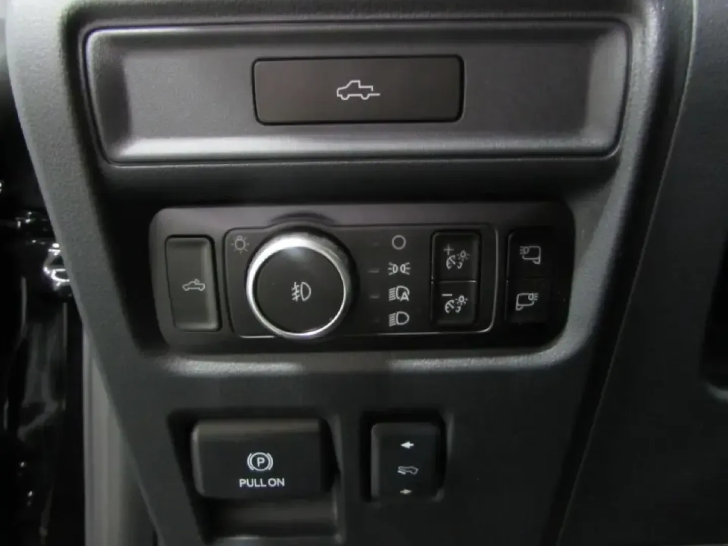 2026 /Black Ford F-150 Tremor (1FTFW4L55TF) with an 5.0L engine, Automatic transmission, located at 12836 Highway 21, De Soto, MO, 63020, (636) 337-7777, 38.151867, -90.575615 - Weekend adventures, jobsite mornings, and long highway hauls all feel easier when your truck is built to handle Missouri's changing weather and your packed schedule. If you're looking for a capable, confidence-inspiring pickup that can cruise comfortably to St. Louis, tackle gravel backroads outside - Photo#21