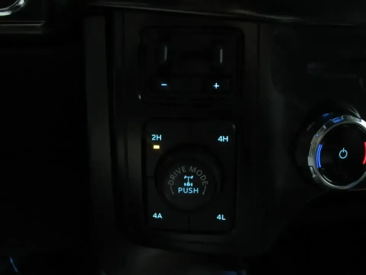 2026 /Black Ford F-150 Tremor (1FTFW4L55TF) with an 5.0L engine, Automatic transmission, located at 12836 Highway 21, De Soto, MO, 63020, (636) 337-7777, 38.151867, -90.575615 - Weekend adventures, jobsite mornings, and long highway hauls all feel easier when your truck is built to handle Missouri's changing weather and your packed schedule. If you're looking for a capable, confidence-inspiring pickup that can cruise comfortably to St. Louis, tackle gravel backroads outside - Photo#29