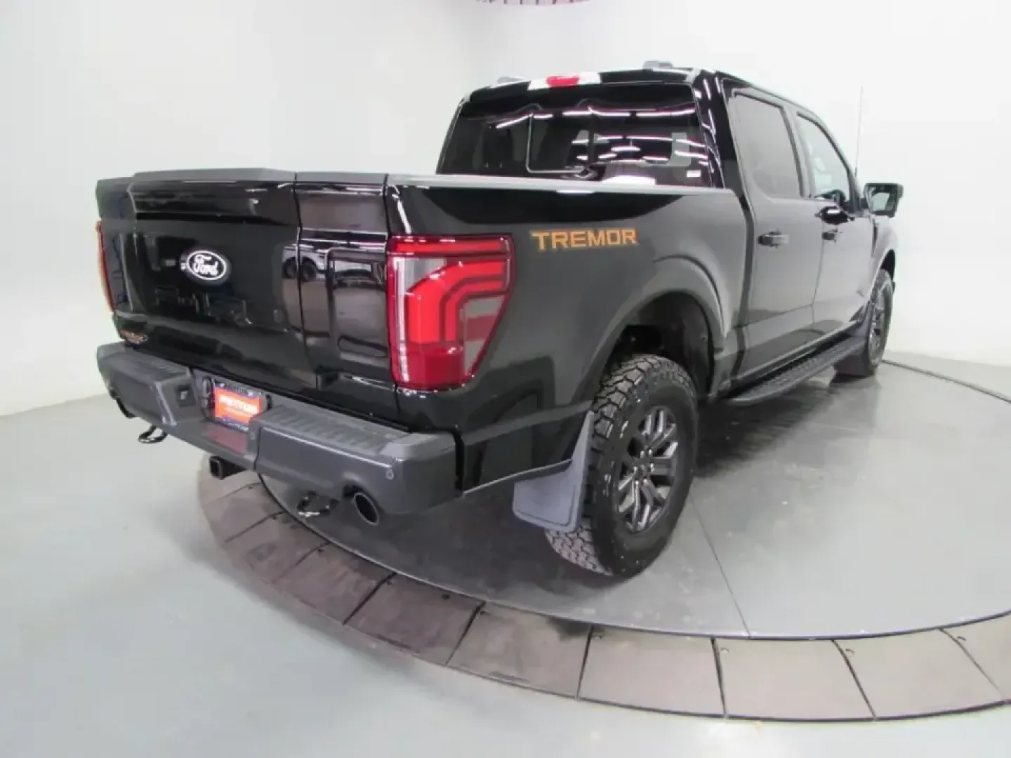 2026 /Black Ford F-150 Tremor (1FTFW4L55TF) with an 5.0L engine, Automatic transmission, located at 12836 Highway 21, De Soto, MO, 63020, (636) 337-7777, 38.151867, -90.575615 - Weekend adventures, jobsite mornings, and long highway hauls all feel easier when your truck is built to handle Missouri's changing weather and your packed schedule. If you're looking for a capable, confidence-inspiring pickup that can cruise comfortably to St. Louis, tackle gravel backroads outside - Photo#6