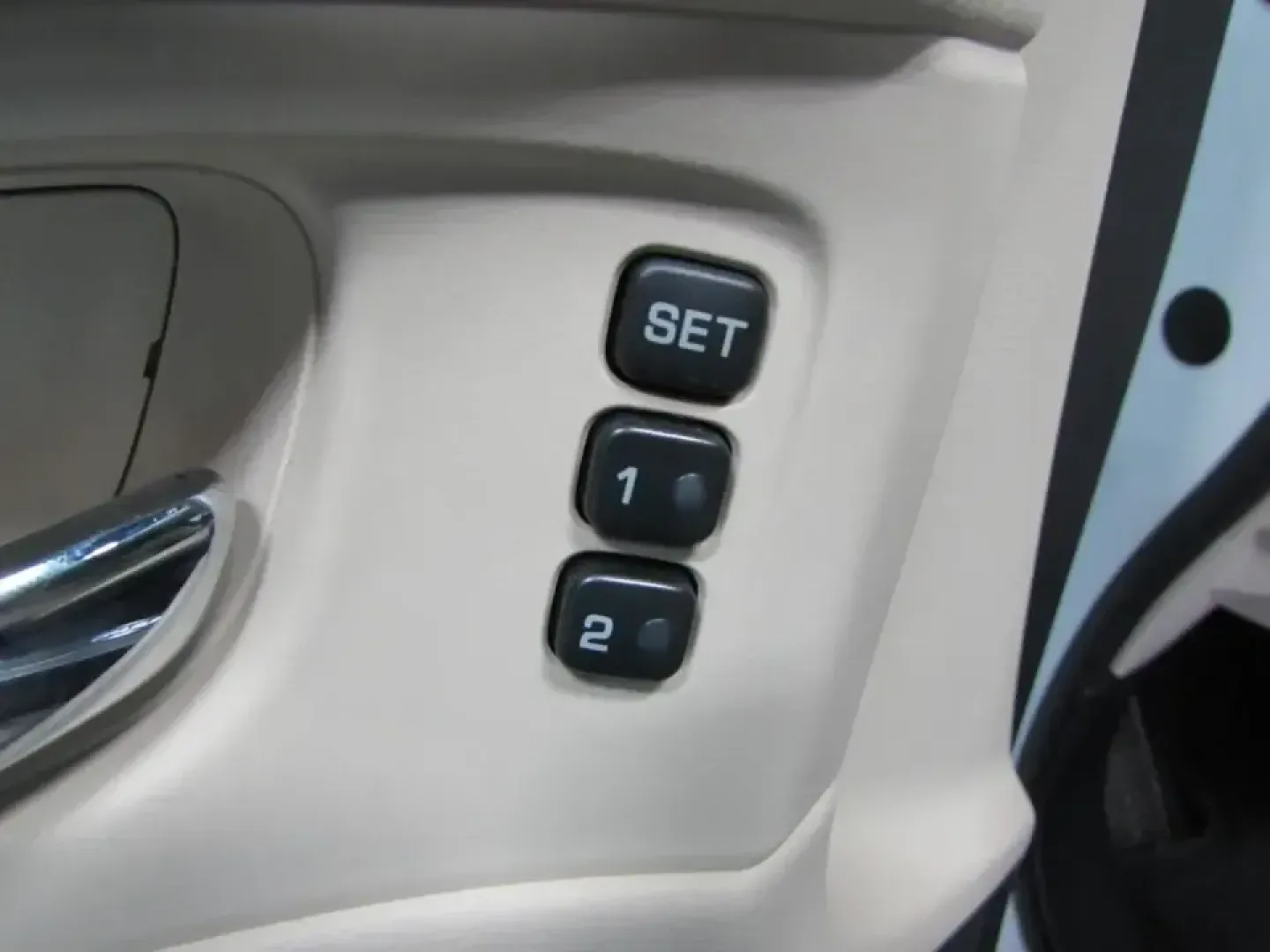 2024 /Cashmere Nissan Murano SL (5N1AZ2CS5RC) with an 3.5L V6 DOHC 24V engine, Automatic transmission, located at 12830 Highway 21, De Soto, MO, 63020, (636) 337-7777, 38.153099, -90.573624 - Make every day feel like a weekend getaway in this 2024 Nissan Murano SL AWD-an SUV that's equally at home on school drop-offs, long commutes into the metro, and spontaneous road trips through Missouri's backroads. With its confident All Wheel Drive grip and smooth, quiet ride, the Murano is a smart - Photo#20