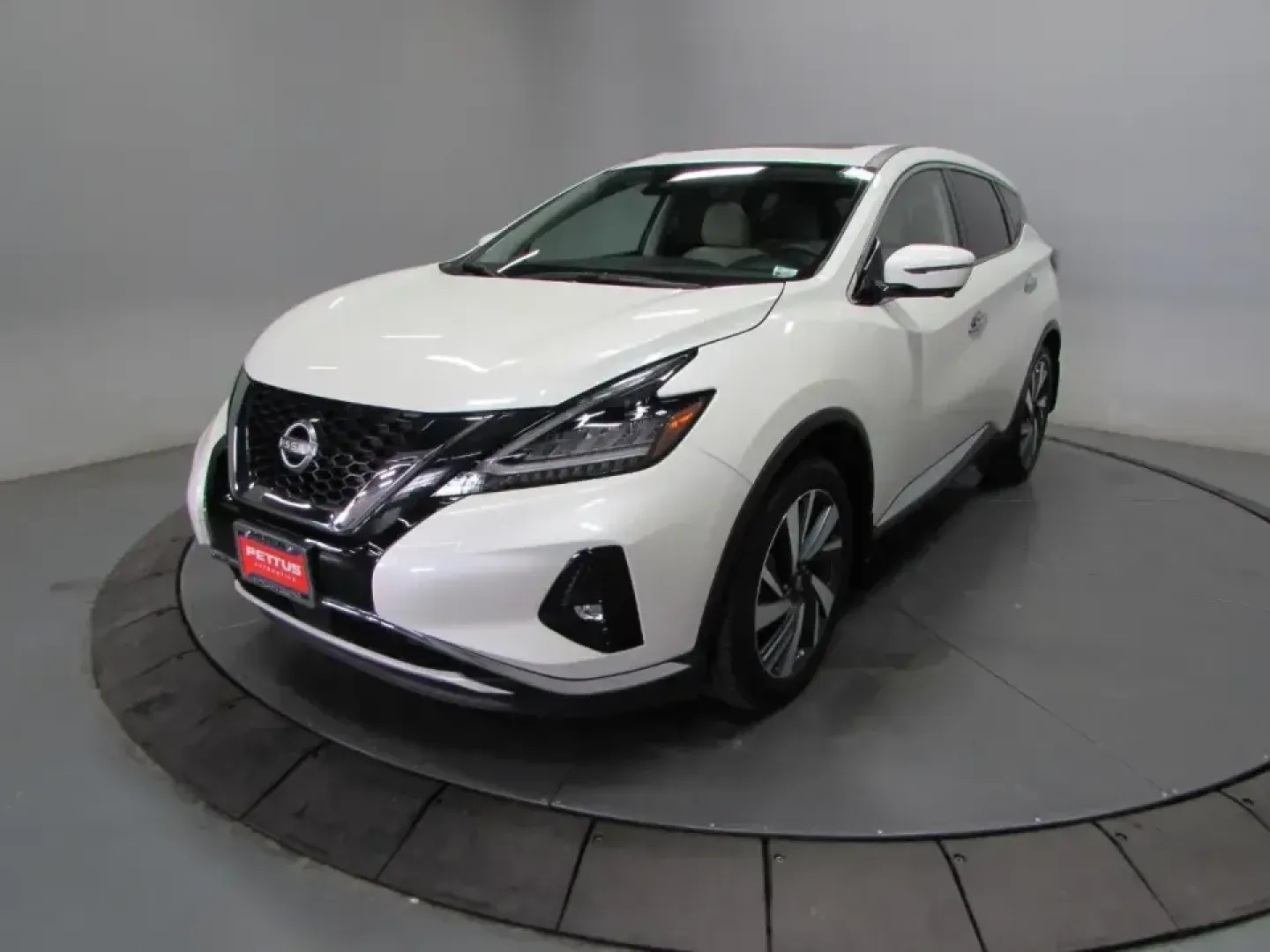 2024 /Cashmere Nissan Murano SL (5N1AZ2CS5RC) with an 3.5L V6 DOHC 24V engine, Automatic transmission, located at 12830 Highway 21, De Soto, MO, 63020, (636) 337-7777, 38.153099, -90.573624 - Make every day feel like a weekend getaway in this 2024 Nissan Murano SL AWD-an SUV that's equally at home on school drop-offs, long commutes into the metro, and spontaneous road trips through Missouri's backroads. With its confident All Wheel Drive grip and smooth, quiet ride, the Murano is a smart - Photo#2
