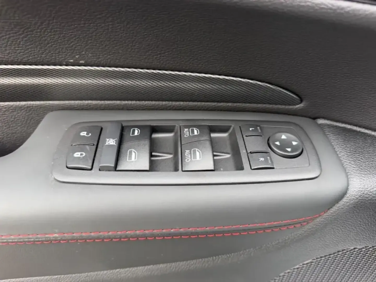 2026 /Black Leather Dodge Durango GT Plus HEMI V8 (1C4SDJCT8TC) with an 5.7L V8 HEMI MDS VVT engine, Automatic transmission, located at 970 Woodlawn Dr., Farmington, MO, 63640, (573) 431-7800, 37.825642, -90.468674 - Built for road trips to the Ozarks, busy school-week shuttles, and confident winter commutes on I-67, this 2026 Dodge Durango R/T AWD is the kind of SUV that fits real life in Farmington, Missouri-powerful when you want it, practical when you need it, and comfortable all week long. If your weekends - Photo#21