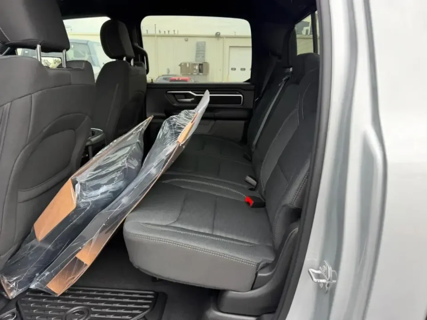 2026 /Diesel Gray/Black Cloth Ram 1500 Big Horn/Lone Star (1C6SRFFP3TN) with an 3.0L Straight 6 engine, 8A transmission, located at 970 Woodlawn Dr., Farmington, MO, 63640, (573) 431-7800, 37.825642, -90.468674 - Whether you're hauling gear for a weekend at St. Joe State Park, towing a trailer out toward the Mark Twain National Forest, or just want a confident daily driver for Highway 67 and the commute around town, this 2026 Ram 1500 Big Horn Crew Cab SWB 4WD is built for real life in Southeast Missouri. Wi - Photo#8