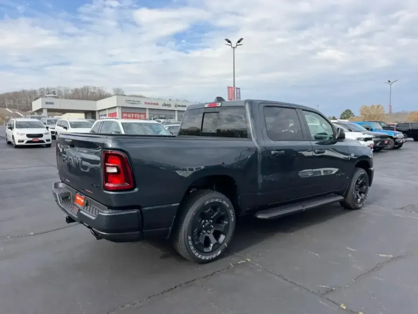 2026 /Diesel Gray/Black Cloth Ram 1500 Express (1C6SRFGT8TN) with an 5.7L engine, located at 970 Woodlawn Dr., Farmington, MO, 63640, (573) 431-7800, 37.825642, -90.468674 - Work weeks, weekend projects, and long Ozark road trips all get easier when you've got a full-size truck that's ready for real life. This **2026 Ram 1500 Tradesman** in striking **Forge Blue** is built for hauling supplies, commuting comfortably, and heading out past Farmington for fishing, camping, - Photo#2