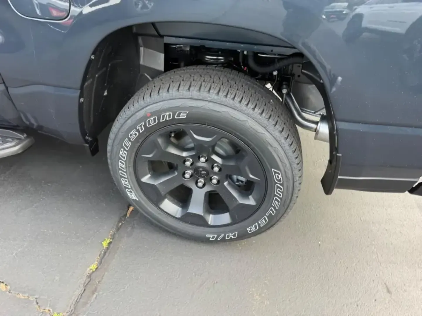 2026 /Diesel Gray/Black Cloth Ram 1500 Express (1C6SRFGT8TN) with an 5.7L engine, located at 970 Woodlawn Dr., Farmington, MO, 63640, (573) 431-7800, 37.825642, -90.468674 - Work weeks, weekend projects, and long Ozark road trips all get easier when you've got a full-size truck that's ready for real life. This **2026 Ram 1500 Tradesman** in striking **Forge Blue** is built for hauling supplies, commuting comfortably, and heading out past Farmington for fishing, camping, - Photo#5