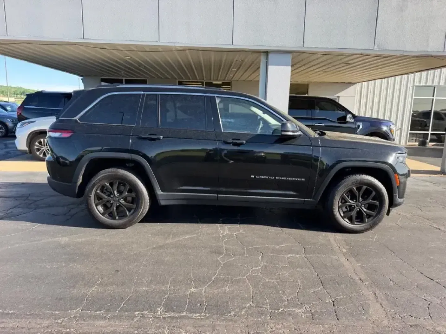 2023 /Global Black Leather Jeep Grand Cherokee Limited (1C4RJHBG8PC) with an 3.6L V6 24V VVT UPG I engine, 8A transmission, located at 141 Commercial Dr, Fredericktown, MO, 63645, (573) 783-6432, 37.570087, -90.320648 - Whether you're planning weekend lake runs, shuttling a growing family to school and sports, or stacking up highway miles for a long commute, the 2023 Jeep Grand Cherokee Limited 4WD is built for the do-it-all lifestyle. With confident four-wheel-drive capability, a comfortable SUV cabin, and modern - Photo#1