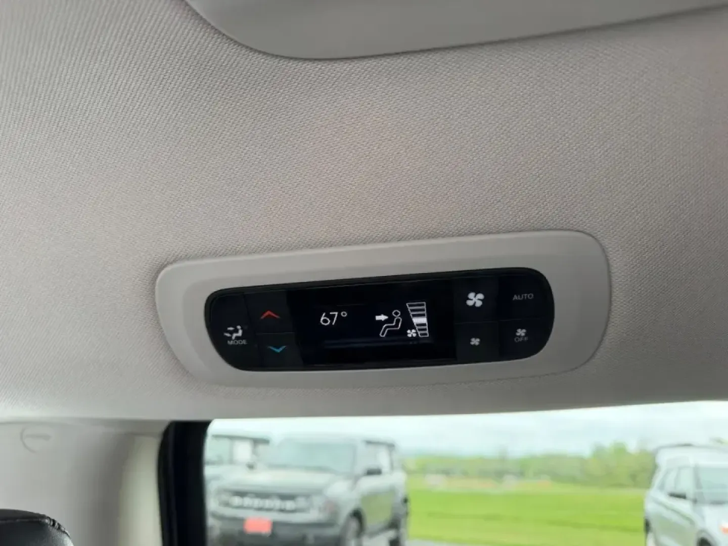 2024 /Black Leather Chrysler Pacifica Touring L (2C4RC1BG0RR) with an 3.6L V6 24V VVT UPG I engine, Automatic transmission, located at 141 Commercial Dr, Fredericktown, MO, 63645, (573) 783-6432, 37.570087, -90.320648 - Load up the kids, the snacks, and the playlist-this 2024 Chrysler Pacifica Touring L is built for real life in Southeast Missouri, whether you're doing the school run, commuting daily, or planning a weekend road trip to Johnson's Shut-Ins or the Arcadia Valley. With minivan versatility, confidence-i - Photo#11