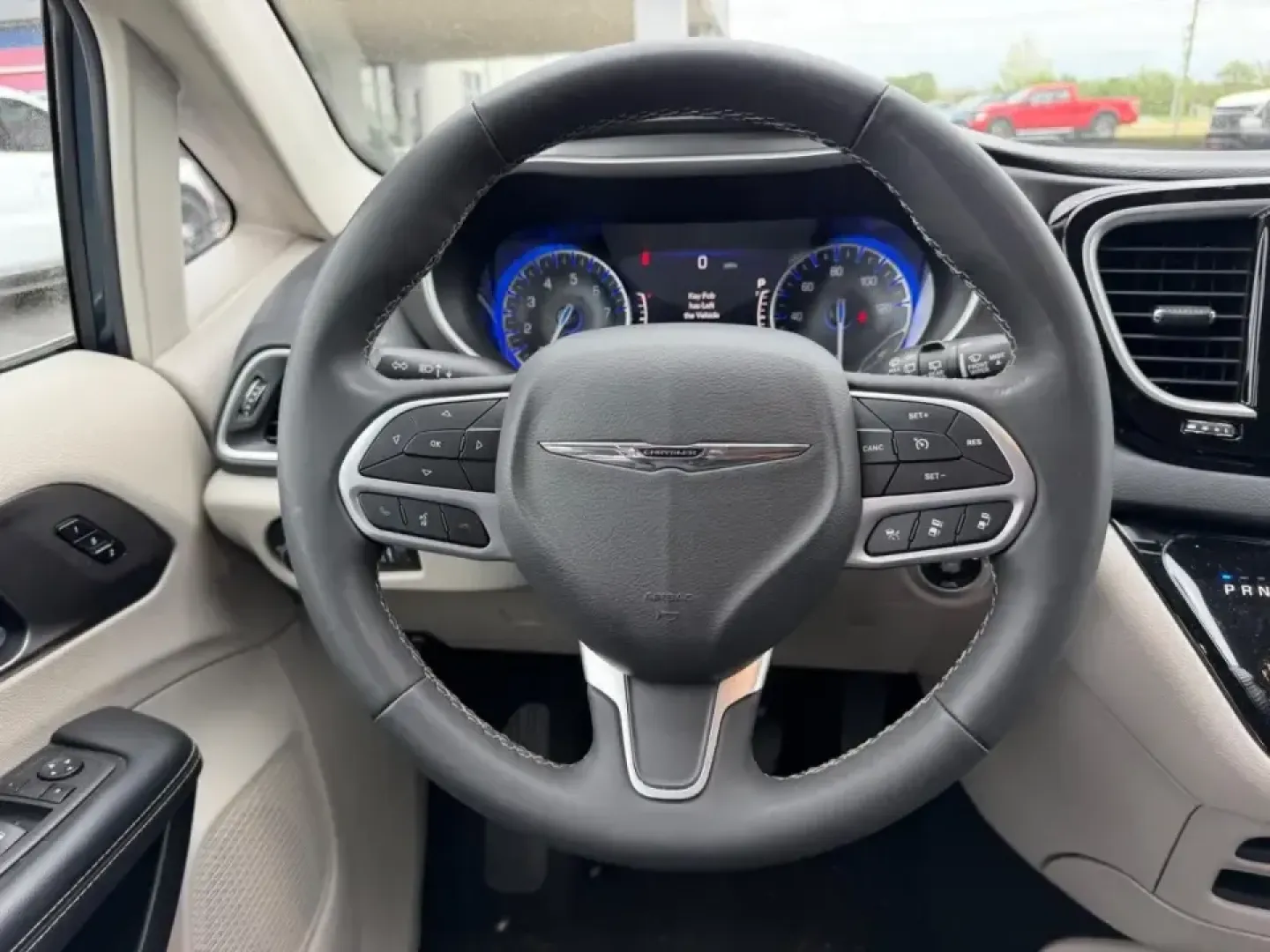 2024 /Black Leather Chrysler Pacifica Touring L (2C4RC1BG0RR) with an 3.6L V6 24V VVT UPG I engine, Automatic transmission, located at 141 Commercial Dr, Fredericktown, MO, 63645, (573) 783-6432, 37.570087, -90.320648 - Load up the kids, the snacks, and the playlist-this 2024 Chrysler Pacifica Touring L is built for real life in Southeast Missouri, whether you're doing the school run, commuting daily, or planning a weekend road trip to Johnson's Shut-Ins or the Arcadia Valley. With minivan versatility, confidence-i - Photo#13