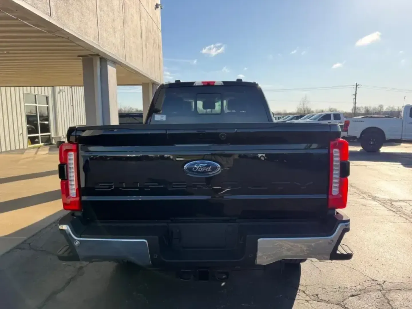 2026 /Black Onyx Leather Ford F-250SD Lariat (1FT8W2BT0TE) with an 6.7L engine, 6A transmission, located at 141 Commercial Dr, Fredericktown, MO, 63645, (573) 783-6432, 37.570087, -90.320648 - Built for big workdays and bigger weekends, this **2026 Ford Super Duty F-250 SRW King Ranch Crew Cab 4WD** is the kind of truck that fits real Missouri life-towing a trailer out toward the countryside, hauling supplies for a jobsite, or packing up the family for a long road trip with confidence. Wi - Photo#3