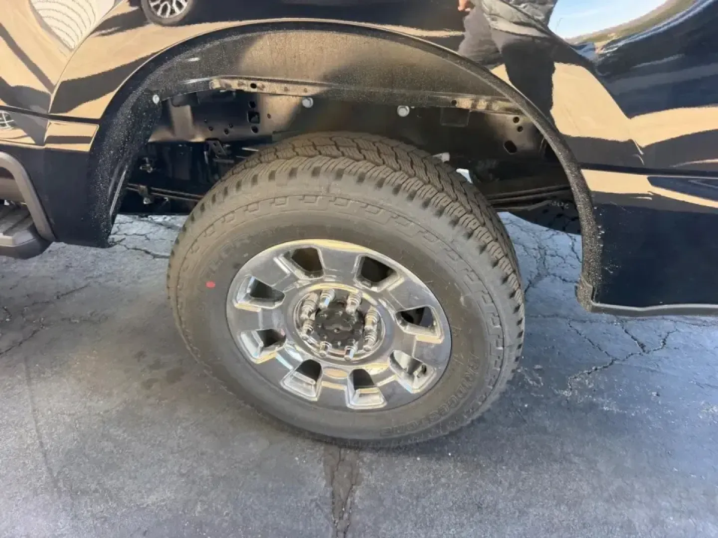 2026 /Black Onyx Leather Ford F-250SD Lariat (1FT8W2BT0TE) with an 6.7L engine, 6A transmission, located at 141 Commercial Dr, Fredericktown, MO, 63645, (573) 783-6432, 37.570087, -90.320648 - Built for big workdays and bigger weekends, this **2026 Ford Super Duty F-250 SRW King Ranch Crew Cab 4WD** is the kind of truck that fits real Missouri life-towing a trailer out toward the countryside, hauling supplies for a jobsite, or packing up the family for a long road trip with confidence. Wi - Photo#5