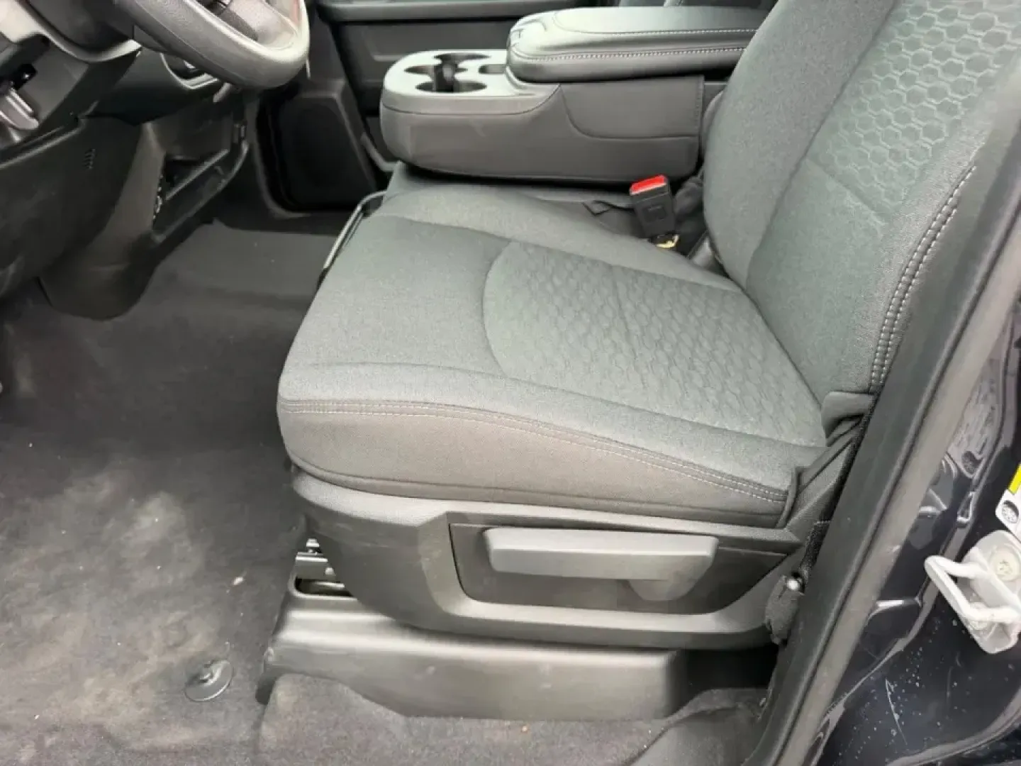 2026 /Diesel Gray/Black Cloth Ram 2500 Tradesman (3C6UR5CJXTG) with an 6.4L V8 HEMI HD engine, 6A transmission, located at 970 Woodlawn Dr., Farmington, MO, 63640, (573) 431-7800, 37.825642, -90.468674 - Built for big weekends, heavy-duty workdays, and everything in between, this **2026 Ram 2500 Tradesman Crew Cab SWB 4WD** is the kind of truck that fits real life in Southeast Missouri-whether you're hauling a trailer to the lake, tackling a jobsite off Highway 67, or loading up the family for a roa - Photo#18