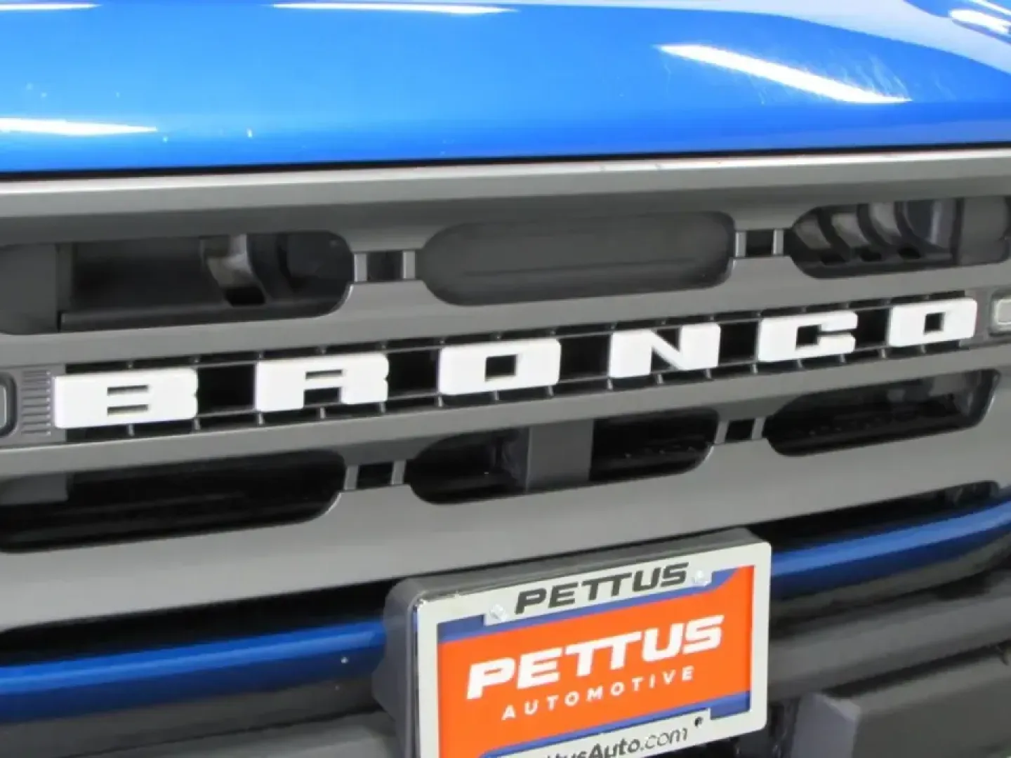 2023 /Dark Gray W/Black Onyx Ford Bronco Big Bend (1FMEE5BP5PL) with an 2.7L V6 DOHC 24V engine, 7M transmission, located at 12836 Highway 21, De Soto, MO, 63020, (636) 337-7777, 38.151867, -90.575615 - Weekend trails, lake days, and road trips down Hwy 21 feel better when your SUV is built to handle the plan-and the unexpected. This **2023 Ford Bronco Base 4-Door** in bold **Blue** is the kind of adventure-ready rig that fits real life in and around **De Soto, Missouri**: confident in bad weather, - Photo#32