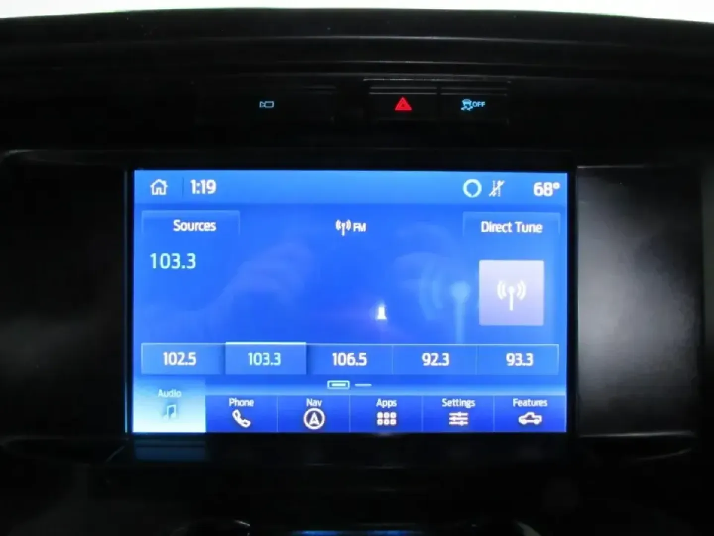 2023 /Black Ford F-150 XL (1FTEW1EP9PF) with an 2.7L V6 DOHC 24V engine, 6A transmission, located at 12836 Highway 21, De Soto, MO, 63020, (636) 337-7777, 38.151867, -90.575615 - Whether your week is built around job sites, long commutes up and down MO-21, or loading up for a weekend at Washington State Park, this 2023 Ford F-150 XLT SuperCrew 4WD is the kind of truck that fits real life in De Soto. With a roomy crew cab for coworkers or family, a 6.5-foot bed for gear and p - Photo#27