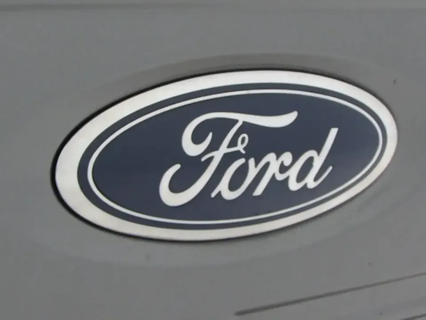 2023 /Black Ford F-150 XL (1FTEW1EP9PF) with an 2.7L V6 DOHC 24V engine, 6A transmission, located at 12836 Highway 21, De Soto, MO, 63020, (636) 337-7777, 38.151867, -90.575615 - Whether your week is built around job sites, long commutes up and down MO-21, or loading up for a weekend at Washington State Park, this 2023 Ford F-150 XLT SuperCrew 4WD is the kind of truck that fits real life in De Soto. With a roomy crew cab for coworkers or family, a 6.5-foot bed for gear and p - Photo#34