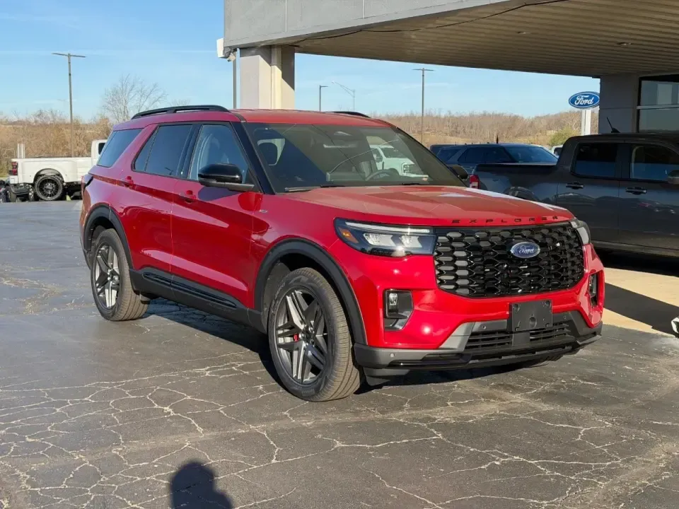 2026 Ford Explorer ST-Line