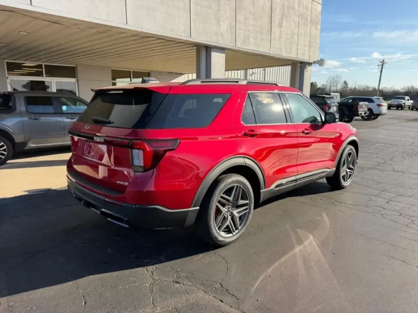2026 /Onyx Cloth Ford Explorer ST-Line (1FMUK8KH5TG) with an 2.3L EcoBoost I-4 engine, Automatic transmission, located at 141 Commercial Dr, Fredericktown, MO, 63645, (573) 783-6432, 37.570087, -90.320648 - Adventure-ready for weekends at Mark Twain National Forest, confident in winter weather on MO-72, and comfortable for everyday errands across Fredericktown-this nearly new 2026 Ford Explorer ST-Line is the kind of SUV that fits real life. With just 91 miles, it delivers the fresh feel of a new ride - Photo#2