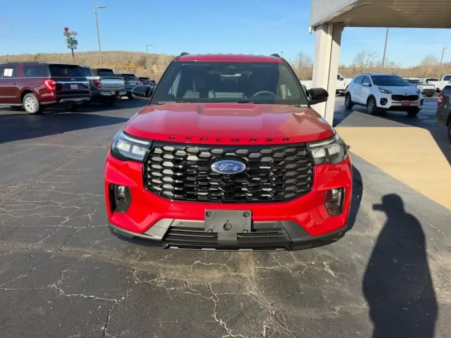2026 /Onyx Cloth Ford Explorer ST-Line (1FMUK8KH5TG) with an 2.3L EcoBoost I-4 engine, Automatic transmission, located at 141 Commercial Dr, Fredericktown, MO, 63645, (573) 783-6432, 37.570087, -90.320648 - Adventure-ready for weekends at Mark Twain National Forest, confident in winter weather on MO-72, and comfortable for everyday errands across Fredericktown-this nearly new 2026 Ford Explorer ST-Line is the kind of SUV that fits real life. With just 91 miles, it delivers the fresh feel of a new ride - Photo#8