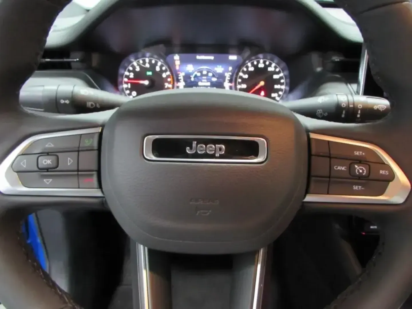 2026 /Black Jeep Compass Latitude (3C4NJDBN3TT) with an 2.0L L4 DOHC 16V TURBO engine, located at 12830 Highway 21, De Soto, MO, 63020, (636) 337-7777, 38.153099, -90.573624 - Picture a weekend that starts with a smooth commute through Jefferson County and ends with a scenic drive down Highway 21 toward the trails, wineries, and small-town stops that make De Soto, Missouri such a great home base. If you want one SUV that can handle daily errands, school drop-offs, and spu - Photo#21
