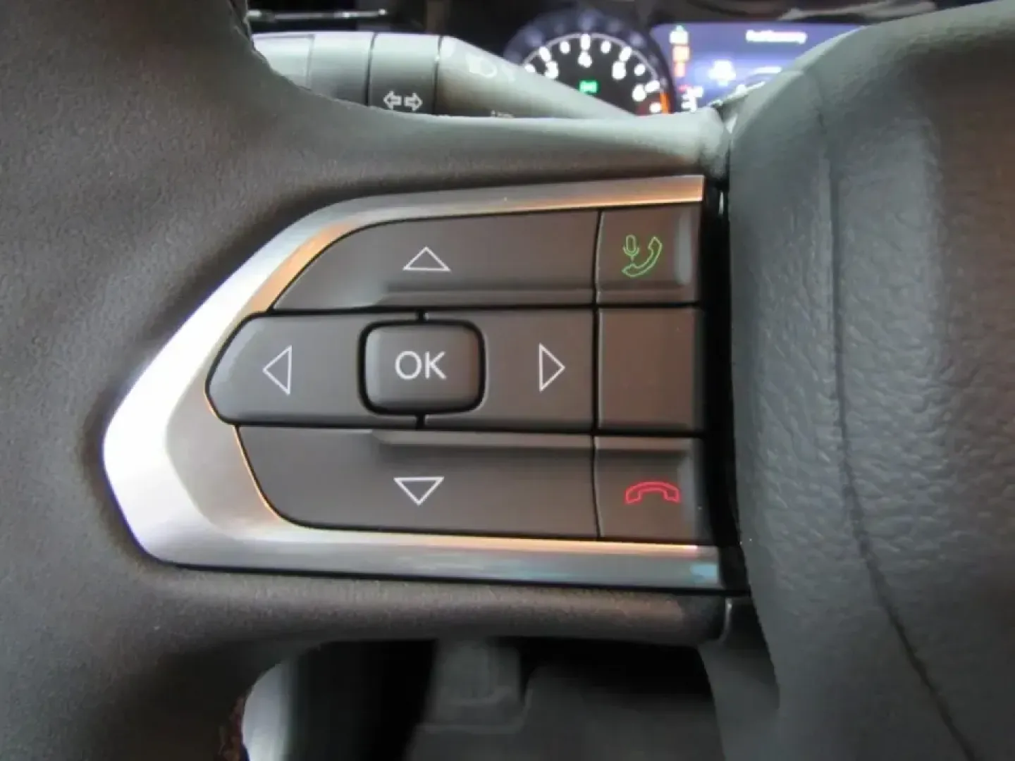 2026 /Black Jeep Compass Latitude (3C4NJDBN3TT) with an 2.0L L4 DOHC 16V TURBO engine, located at 12830 Highway 21, De Soto, MO, 63020, (636) 337-7777, 38.153099, -90.573624 - Picture a weekend that starts with a smooth commute through Jefferson County and ends with a scenic drive down Highway 21 toward the trails, wineries, and small-town stops that make De Soto, Missouri such a great home base. If you want one SUV that can handle daily errands, school drop-offs, and spu - Photo#22