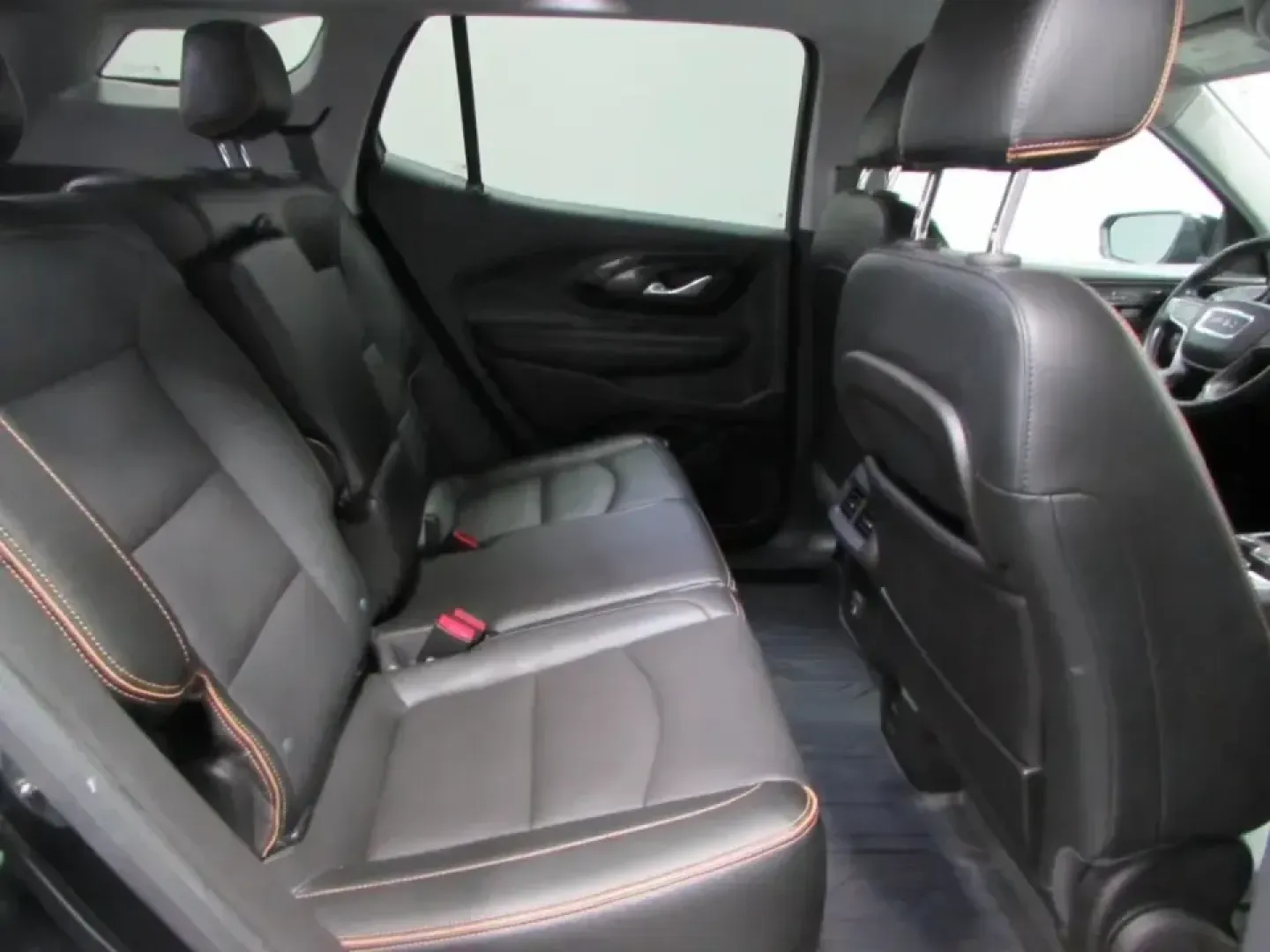 2022 /Black GMC Terrain AT4 (3GKALYEV5NL) with an 1.4L L4 DOHC 16V TURBO engine, Automatic transmission, located at 12836 Highway 21, De Soto, MO, 63020, (636) 337-7777, 38.151867, -90.575615 - Weekend getaways to Washington State Park, snowy school-drop mornings, and long commutes up Missouri Hwy 21 all feel easier when your SUV is ready for whatever the day brings. This **2022 GMC Terrain AT4** is built for drivers who want confident traction, smart safety tech, and everyday comfort-with - Photo#18