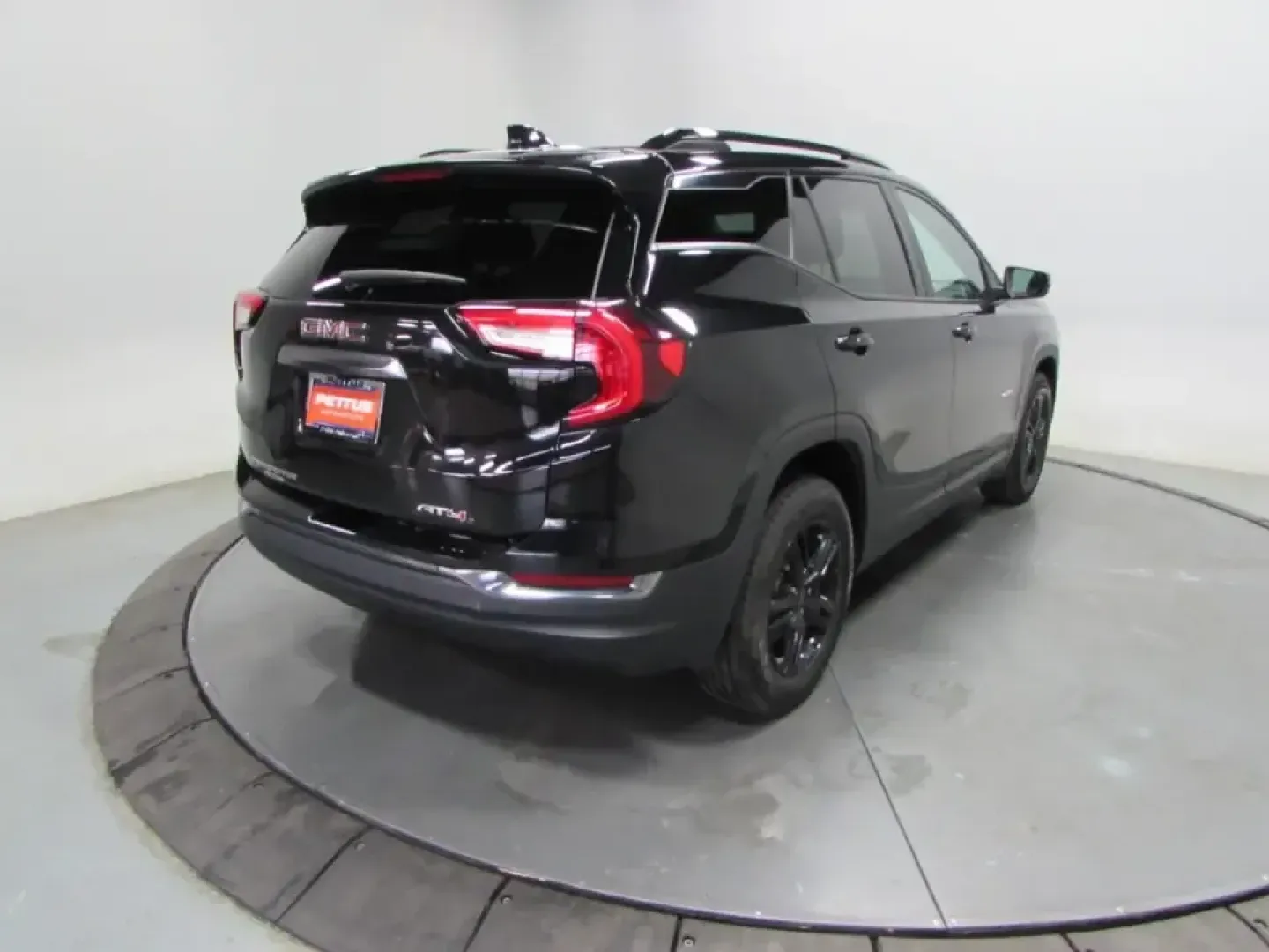 2022 /Black GMC Terrain AT4 (3GKALYEV5NL) with an 1.4L L4 DOHC 16V TURBO engine, Automatic transmission, located at 12836 Highway 21, De Soto, MO, 63020, (636) 337-7777, 38.151867, -90.575615 - Weekend getaways to Washington State Park, snowy school-drop mornings, and long commutes up Missouri Hwy 21 all feel easier when your SUV is ready for whatever the day brings. This **2022 GMC Terrain AT4** is built for drivers who want confident traction, smart safety tech, and everyday comfort-with - Photo#6
