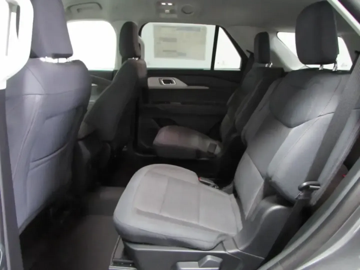 2026 /Gray Ford Explorer Active (1FMUK8DH1TG) with an 2.3L EcoBoost I-4 engine, Automatic transmission, located at 12836 Highway 21, De Soto, MO, 63020, (636) 337-7777, 38.151867, -90.575615 - Whether you're hauling the family to weekend sports, commuting down MO-21 toward St. Louis County, or loading up for a road trip to the Ozarks, the 2026 Ford Explorer Active is built for real life-roomy, confident, and ready for whatever your calendar throws at you. Finished in sleek Carb Gray and s - Photo#14
