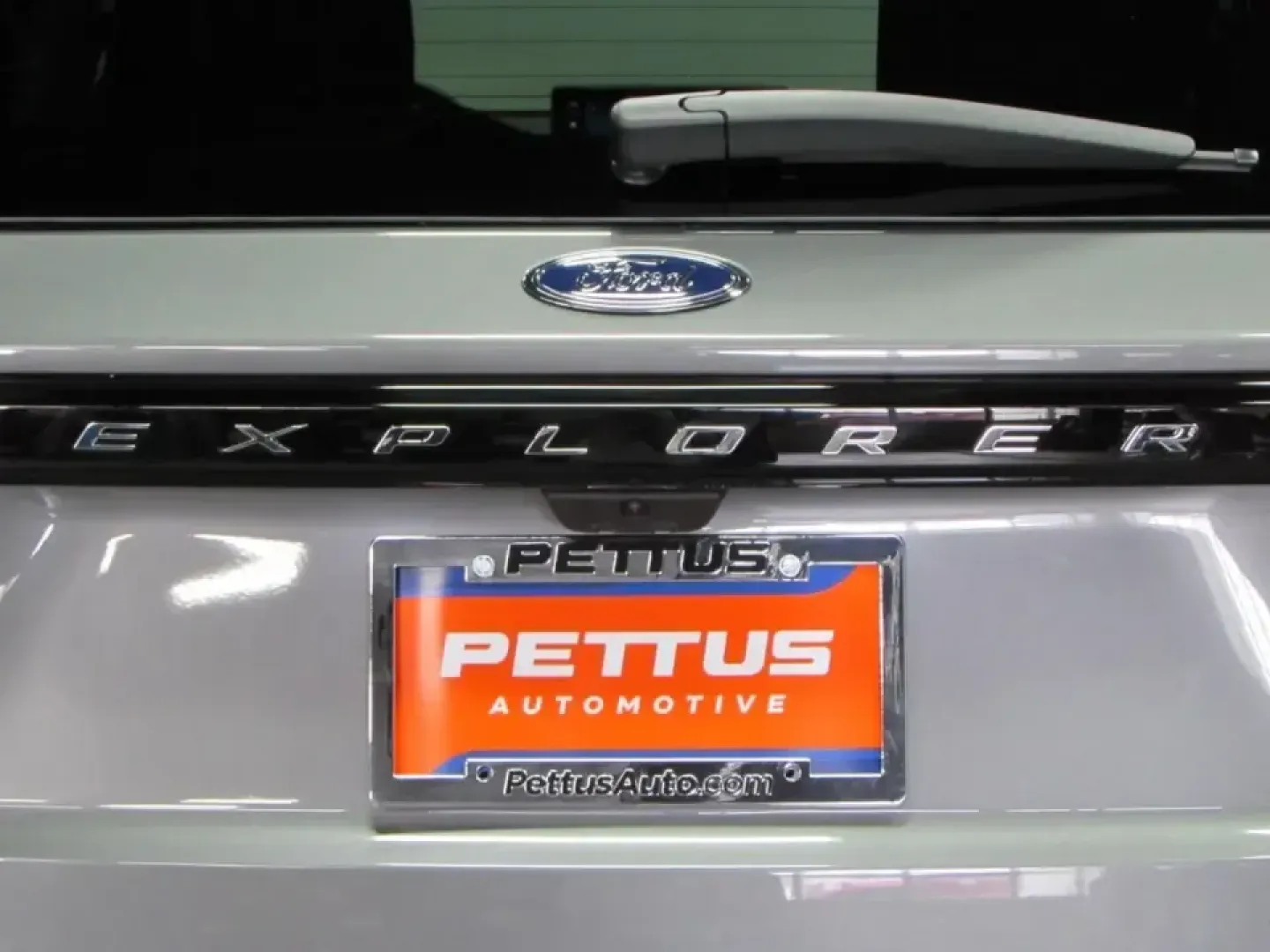 2026 /Gray Ford Explorer Active (1FMUK8DH1TG) with an 2.3L EcoBoost I-4 engine, Automatic transmission, located at 12836 Highway 21, De Soto, MO, 63020, (636) 337-7777, 38.151867, -90.575615 - Whether you're hauling the family to weekend sports, commuting down MO-21 toward St. Louis County, or loading up for a road trip to the Ozarks, the 2026 Ford Explorer Active is built for real life-roomy, confident, and ready for whatever your calendar throws at you. Finished in sleek Carb Gray and s - Photo#32