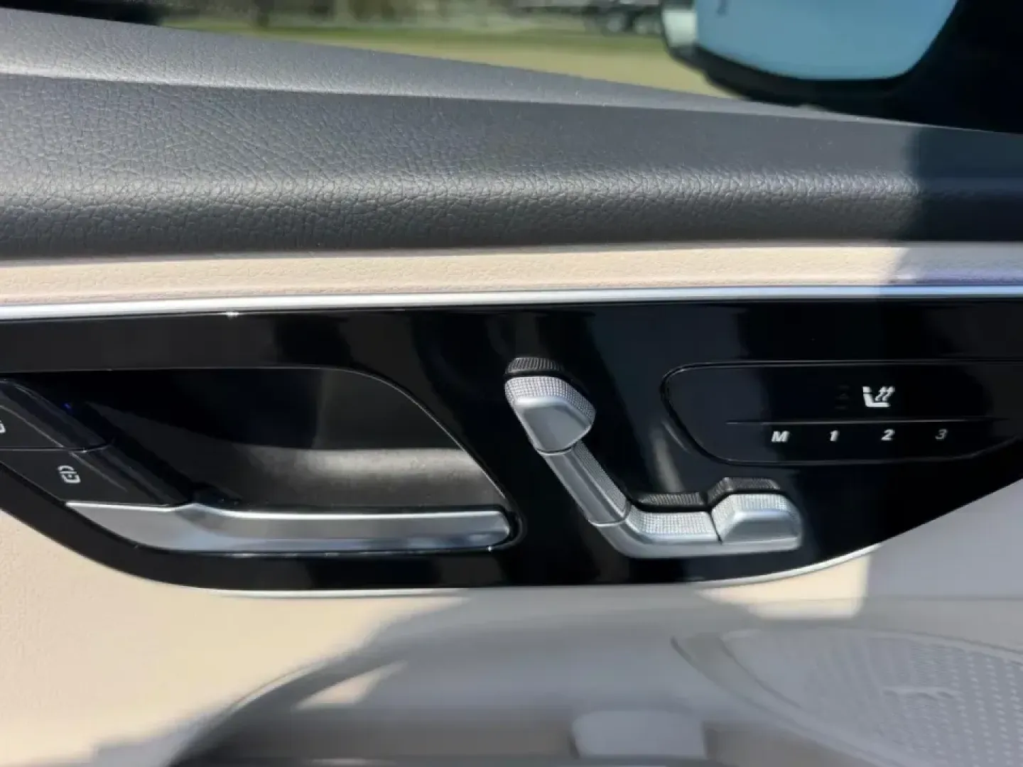 2025 /AMG Neva Grey Leather Mercedes-Benz C-Class C 300 4MATIC (W1KAF4HB4SR) with an 2.0L Turbo I4 engine, Automatic transmission, located at 970 Woodlawn Dr., Farmington, MO, 63640, (573) 431-7800, 37.825642, -90.468674 - Make every day feel like an upgrade-whether you're gliding to work on US-67, meeting friends near Downtown Farmington, or planning a comfortable weekend escape toward St. Joe State Park. This 2025 Mercedes-Benz C-Class C 300 4MATIC sedan blends luxury, confidence, and real-world practicality, making - Photo#19
