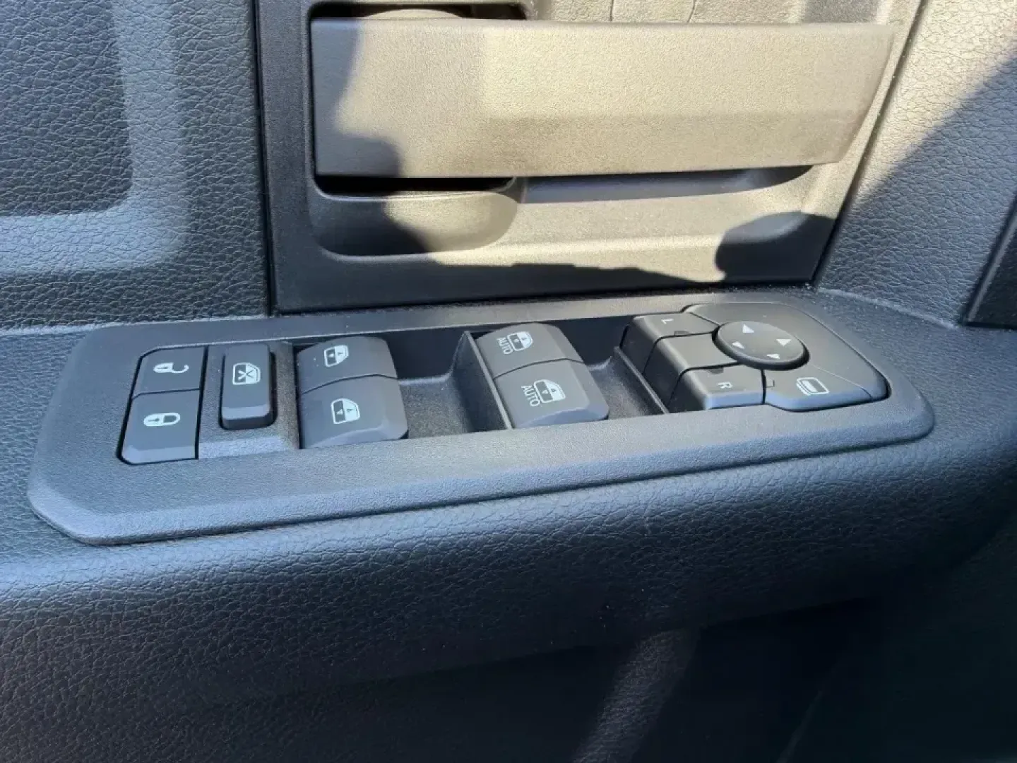 2026 /Diesel Gray/Black Cloth Ram 3500 Tradesman (3C63RRGL6TG) with an Straight 6 Turbocharged Diesel engine, 6A transmission, located at 970 Woodlawn Dr., Farmington, MO, 63640, (573) 431-7800, 37.825642, -90.468674 - Built for the kind of days that don't stop at the city limits, this 2026 Ram 3500 Tradesman is the truck you choose when weekend projects turn into full-on builds, when camping gear becomes a lifestyle, and when Missouri backroads demand real capability. Whether you're hauling materials to a job sit - Photo#16