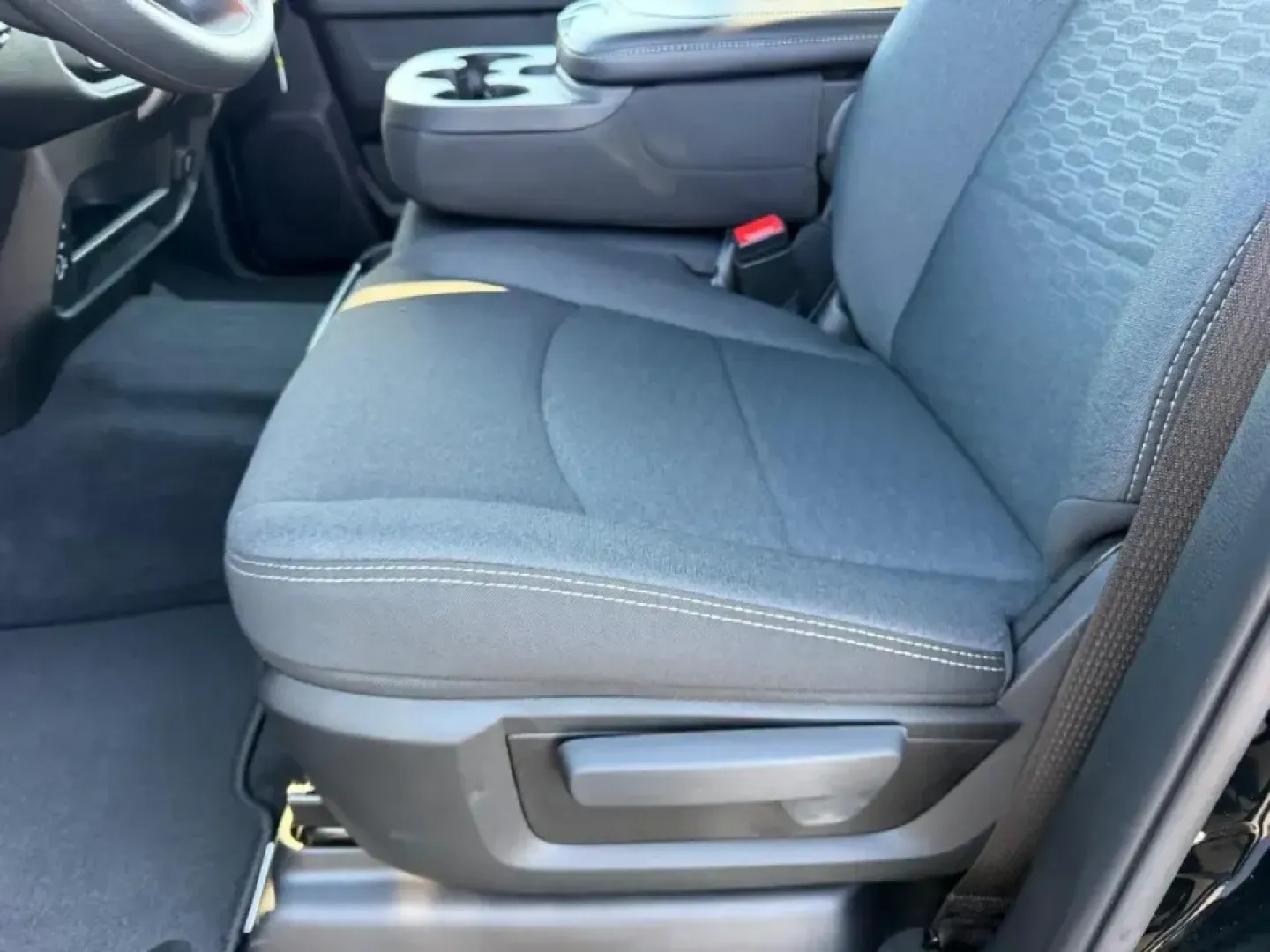 2026 /Diesel Gray/Black Cloth Ram 3500 Tradesman (3C63RRGL6TG) with an Straight 6 Turbocharged Diesel engine, 6A transmission, located at 970 Woodlawn Dr., Farmington, MO, 63640, (573) 431-7800, 37.825642, -90.468674 - Built for the kind of days that don't stop at the city limits, this 2026 Ram 3500 Tradesman is the truck you choose when weekend projects turn into full-on builds, when camping gear becomes a lifestyle, and when Missouri backroads demand real capability. Whether you're hauling materials to a job sit - Photo#17