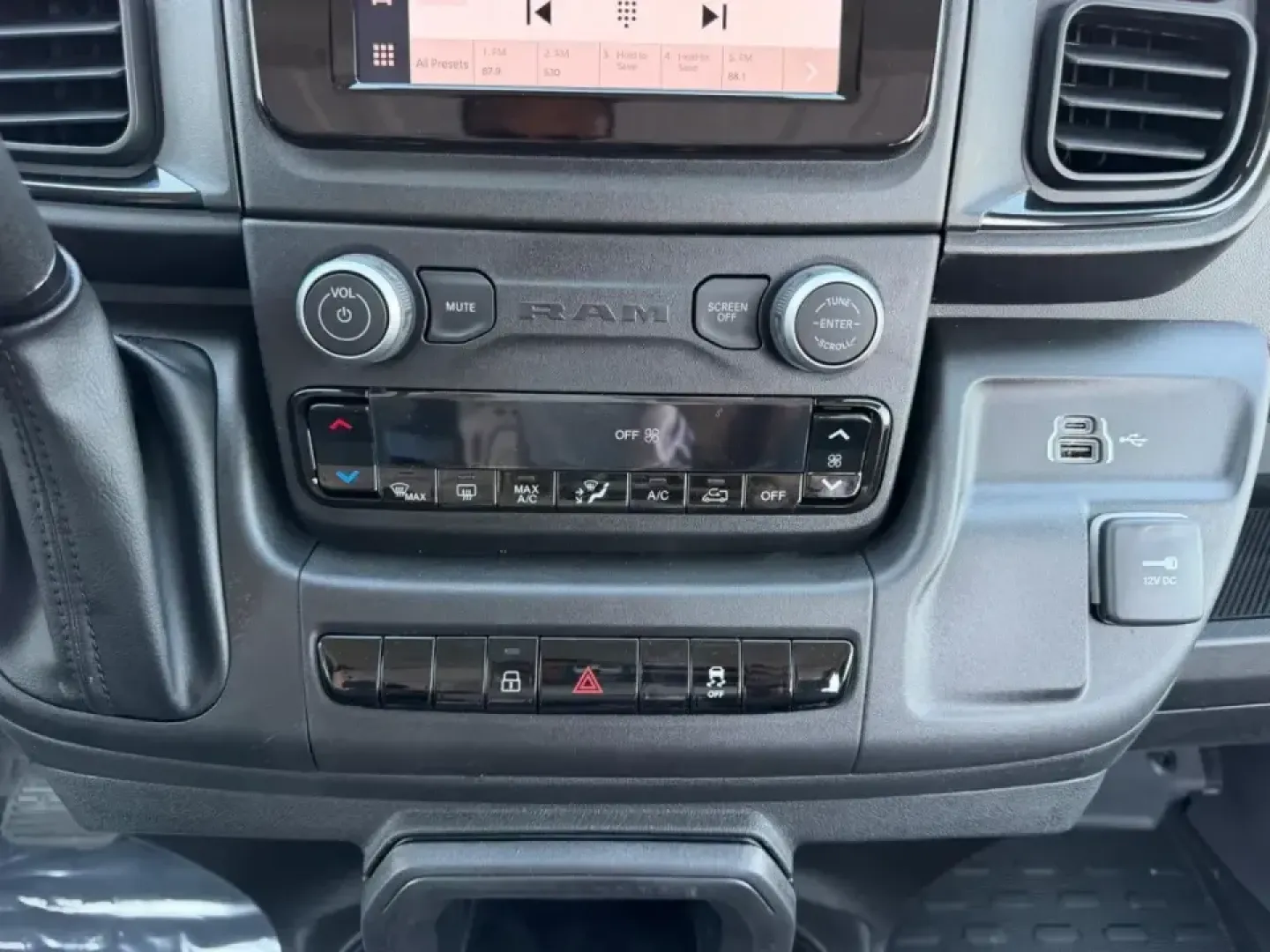 2026 /Black Cloth Ram ProMaster 2500 High Roof (3C6LRVDG4TE) with an 3.6L V6 24V VVT engine, 6A transmission, located at 970 Woodlawn Dr., Farmington, MO, 63640, (573) 431-7800, 37.825642, -90.468674 - Work hard during the week and still have energy for the weekend-this **2026 Ram ProMaster Cargo Van 2500 High Roof 159-in. WB** is built for real life in Farmington, whether you're a contractor stocking up at the job site, a small business owner running deliveries, or a road-trip planner who needs s - Photo#15