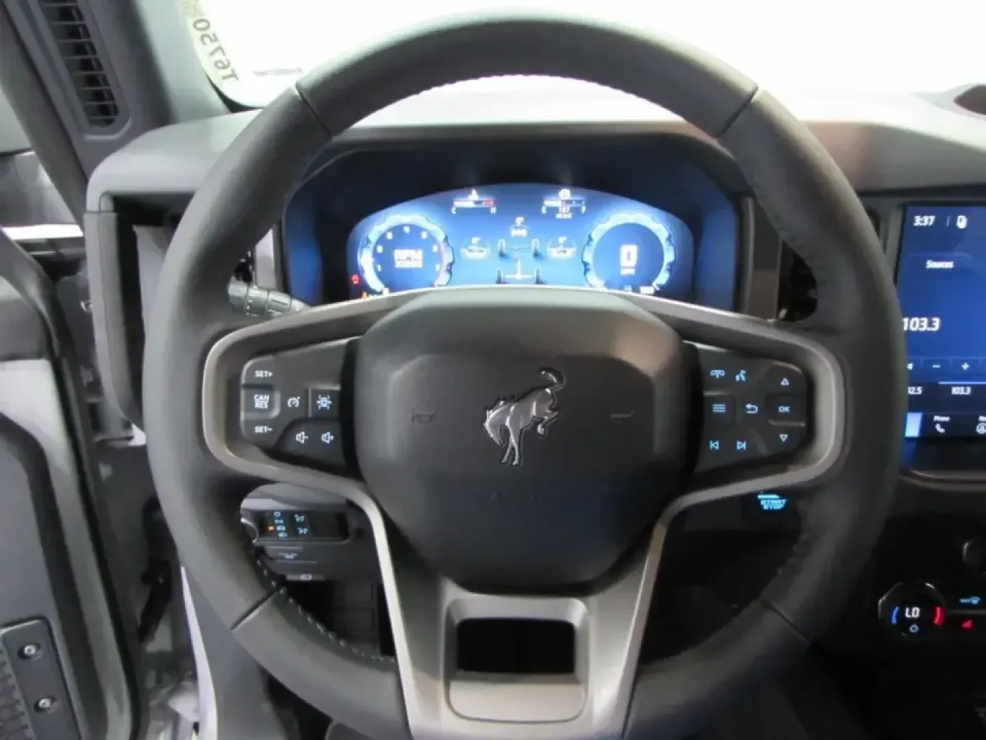 2026 /Dark Gray W/Black Onyx Ford Bronco Big Bend (1FMDE7BH8TL) with an 2.3L EcoBoost I-4 engine, 7M transmission, located at 12836 Highway 21, De Soto, MO, 63020, (636) 337-7777, 38.151867, -90.575615 - If your weekends revolve around muddy trailheads, river float trips, and spontaneous backroad detours-or you simply want a confident daily driver for Missouri weather-this 2026 Ford Bronco Big Bend is built for the lifestyle. With only 5 miles on the odometer, it delivers that fresh, like-new experi - Photo#20