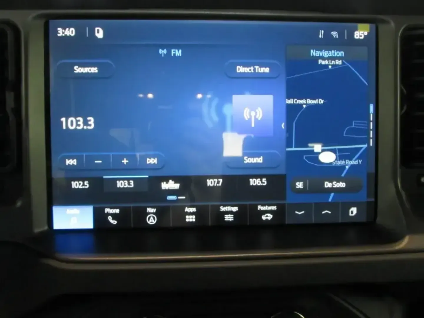 2026 /Dark Gray W/Black Onyx Ford Bronco Big Bend (1FMDE7BH8TL) with an 2.3L EcoBoost I-4 engine, 7M transmission, located at 12836 Highway 21, De Soto, MO, 63020, (636) 337-7777, 38.151867, -90.575615 - If your weekends revolve around muddy trailheads, river float trips, and spontaneous backroad detours-or you simply want a confident daily driver for Missouri weather-this 2026 Ford Bronco Big Bend is built for the lifestyle. With only 5 miles on the odometer, it delivers that fresh, like-new experi - Photo#25