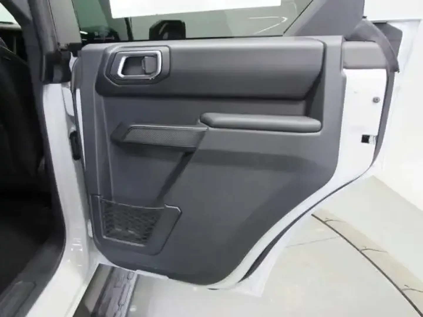 2026 /Black Onyx Ford Bronco Outer Banks (1FMEE8BP7TL) with an 2.7L V6 engine, Automatic transmission, located at 12836 Highway 21, De Soto, MO, 63020, (636) 337-7777, 38.151867, -90.575615 - Weekend trail runs, lake days, and everyday commuting don't have to be separate vehicles-this **2026 Ford Bronco Outer Banks** is built for the driver who wants one SUV that can handle it all. With just **11 miles**, this Bronco feels practically brand-new, yet it's positioned like a smart **pre-own - Photo#17