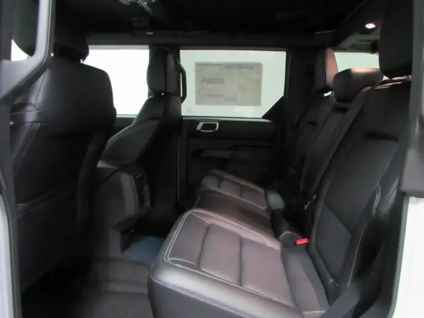 2026 /Black Onyx Ford Bronco Outer Banks (1FMEE8BP7TL) with an 2.7L V6 engine, Automatic transmission, located at 12836 Highway 21, De Soto, MO, 63020, (636) 337-7777, 38.151867, -90.575615 - Weekend trail runs, lake days, and everyday commuting don't have to be separate vehicles-this **2026 Ford Bronco Outer Banks** is built for the driver who wants one SUV that can handle it all. With just **11 miles**, this Bronco feels practically brand-new, yet it's positioned like a smart **pre-own - Photo#14