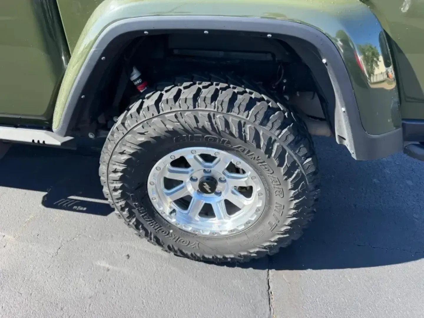 2021 /Black Cloth Jeep Gladiator Rubicon (1C6JJTBG2ML) with an 3.6L V6 24V VVT UPG I engine, Automatic transmission, located at 970 Woodlawn Dr., Farmington, MO, 63640, (573) 431-7800, 37.825642, -90.468674 - Whether your weekends revolve around scouting new trails in the Mark Twain National Forest, towing toys to a lake day, or simply wanting a truck that can handle Farmington's changing seasons with confidence, this **2021 Jeep Gladiator Rubicon 4x4** is built for the lifestyle. With its unmistakable J - Photo#6