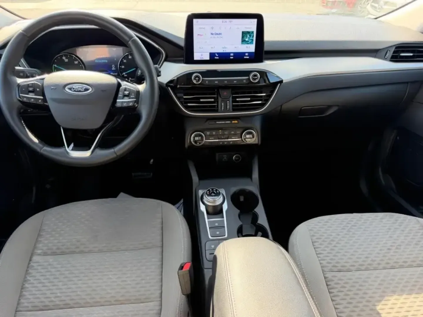 2021 /Dark Earth Gray Cloth Ford Escape SE (1FMCU0BZ4MU) with an 2.5L iVCT Atkinson Cycle I-4 Hybrid engine, Automatic transmission, located at 970 Woodlawn Dr., Farmington, MO, 63640, (573) 431-7800, 37.825642, -90.468674 - Weekday commutes down Highway 67, school drop-offs around Farmington, and spontaneous weekend getaways toward St. Joe State Park get a whole lot easier when your SUV is comfortable, efficient, and ready for real life. This **2021 Ford Escape SE Hybrid** blends smart fuel savings with the versatility - Photo#10
