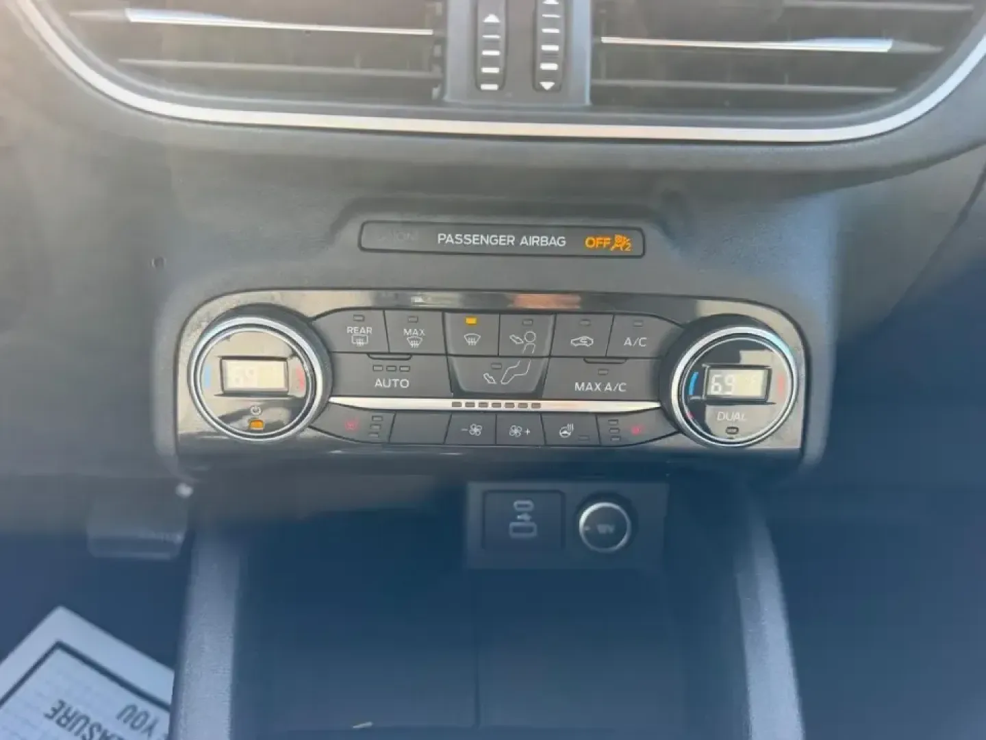 2021 /Dark Earth Gray Cloth Ford Escape SE (1FMCU0BZ4MU) with an 2.5L iVCT Atkinson Cycle I-4 Hybrid engine, Automatic transmission, located at 970 Woodlawn Dr., Farmington, MO, 63640, (573) 431-7800, 37.825642, -90.468674 - Weekday commutes down Highway 67, school drop-offs around Farmington, and spontaneous weekend getaways toward St. Joe State Park get a whole lot easier when your SUV is comfortable, efficient, and ready for real life. This **2021 Ford Escape SE Hybrid** blends smart fuel savings with the versatility - Photo#15