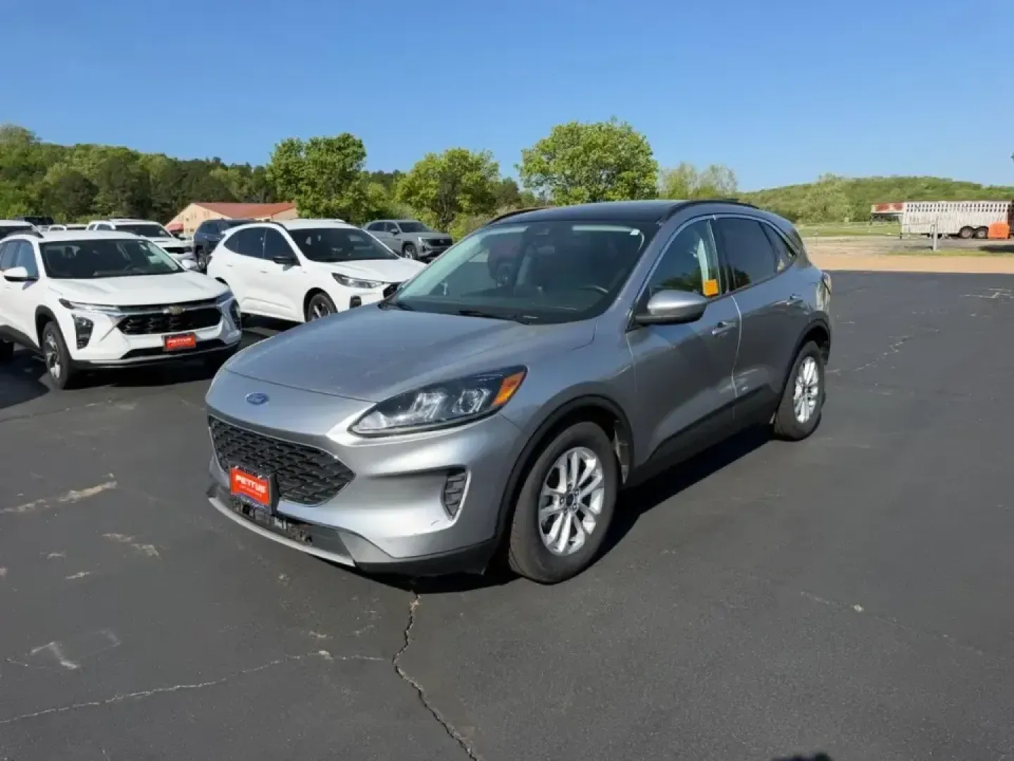 2021 /Dark Earth Gray Cloth Ford Escape SE (1FMCU0BZ4MU) with an 2.5L iVCT Atkinson Cycle I-4 Hybrid engine, Automatic transmission, located at 970 Woodlawn Dr., Farmington, MO, 63640, (573) 431-7800, 37.825642, -90.468674 - Weekday commutes down Highway 67, school drop-offs around Farmington, and spontaneous weekend getaways toward St. Joe State Park get a whole lot easier when your SUV is comfortable, efficient, and ready for real life. This **2021 Ford Escape SE Hybrid** blends smart fuel savings with the versatility - Photo#6