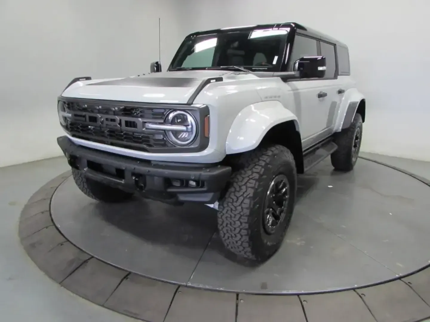 2026 /Black Onyx Ford Bronco Raptor (1FMEE0RR8TL) with an 3.0L EcoBoost V6 engine, Automatic transmission, located at 12836 Highway 21, De Soto, MO, 63020, (636) 337-7777, 38.151867, -90.575615 - Built for weekend trail days, river-town road trips, and the kind of daily drive that never feels boring, this **2026 Ford Bronco Raptor** is the SUV for drivers who want true adventure capability without giving up modern comfort. Whether you're packing up for a Saturday run down **Highway 21**, hea - Photo#2