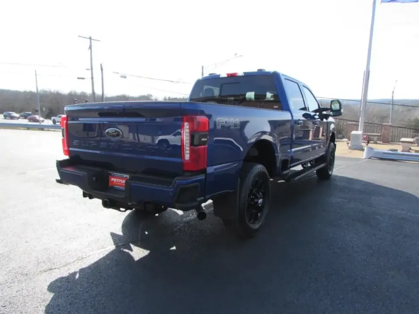 2026 Ford F-250SD XLT (1FT8W2BN6TE) with an 7.3L engine, 6A transmission, located at 12836 Highway 21, De Soto, MO, 63020, (636) 337-7777, 38.151867, -90.575615 - If your weekends involve hauling a camper to Washington State Park, pulling a work trailer down MO-21, or loading up the crew for a long day that starts before sunrise, this truck is built for your lifestyle. The 2026 Ford F-250 Super Duty XLT in striking Argon Blue is the kind of heavy-duty pickup - Photo#6