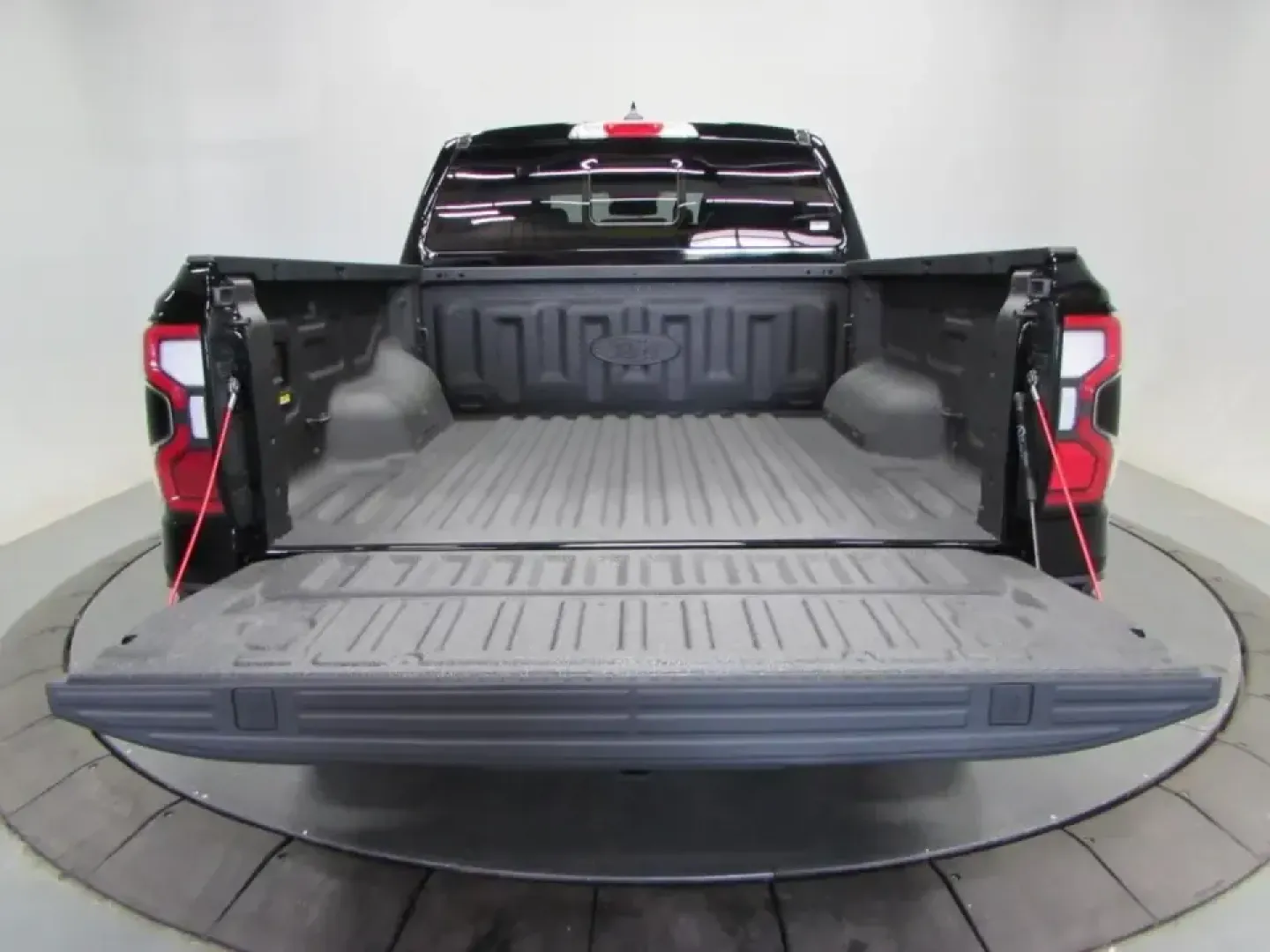 2026 Ford Ranger Raptor (1FTER4LR7TL) with an 3.0L EcoBoost V6 engine, Automatic transmission, located at 12836 Highway 21, De Soto, MO, 63020, (636) 337-7777, 38.151867, -90.575615 - If your weekends revolve around trailheads, lake days, towing toys, or simply wanting a confident daily driver that can handle Missouri backroads when the weather turns, this 2026 Ford Ranger Raptor is built for that lifestyle. With only 5 miles on the odometer, it delivers that just-arrived feel wi - Photo#10