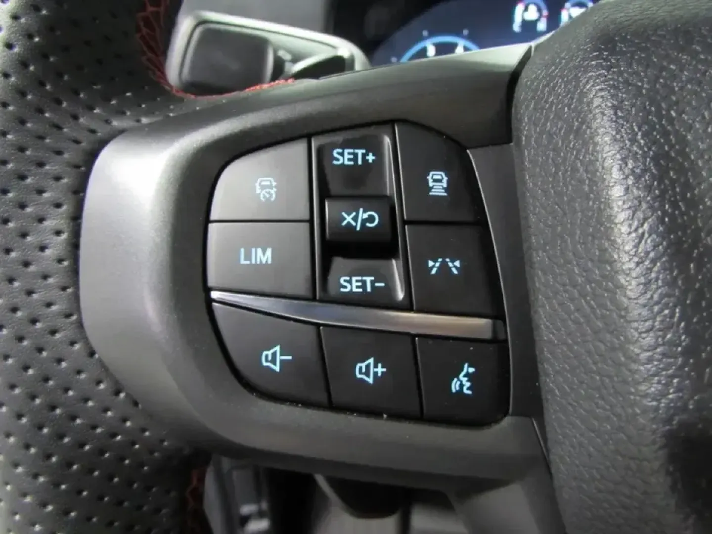 2026 Ford Ranger Raptor (1FTER4LR7TL) with an 3.0L EcoBoost V6 engine, Automatic transmission, located at 12836 Highway 21, De Soto, MO, 63020, (636) 337-7777, 38.151867, -90.575615 - If your weekends revolve around trailheads, lake days, towing toys, or simply wanting a confident daily driver that can handle Missouri backroads when the weather turns, this 2026 Ford Ranger Raptor is built for that lifestyle. With only 5 miles on the odometer, it delivers that just-arrived feel wi - Photo#24