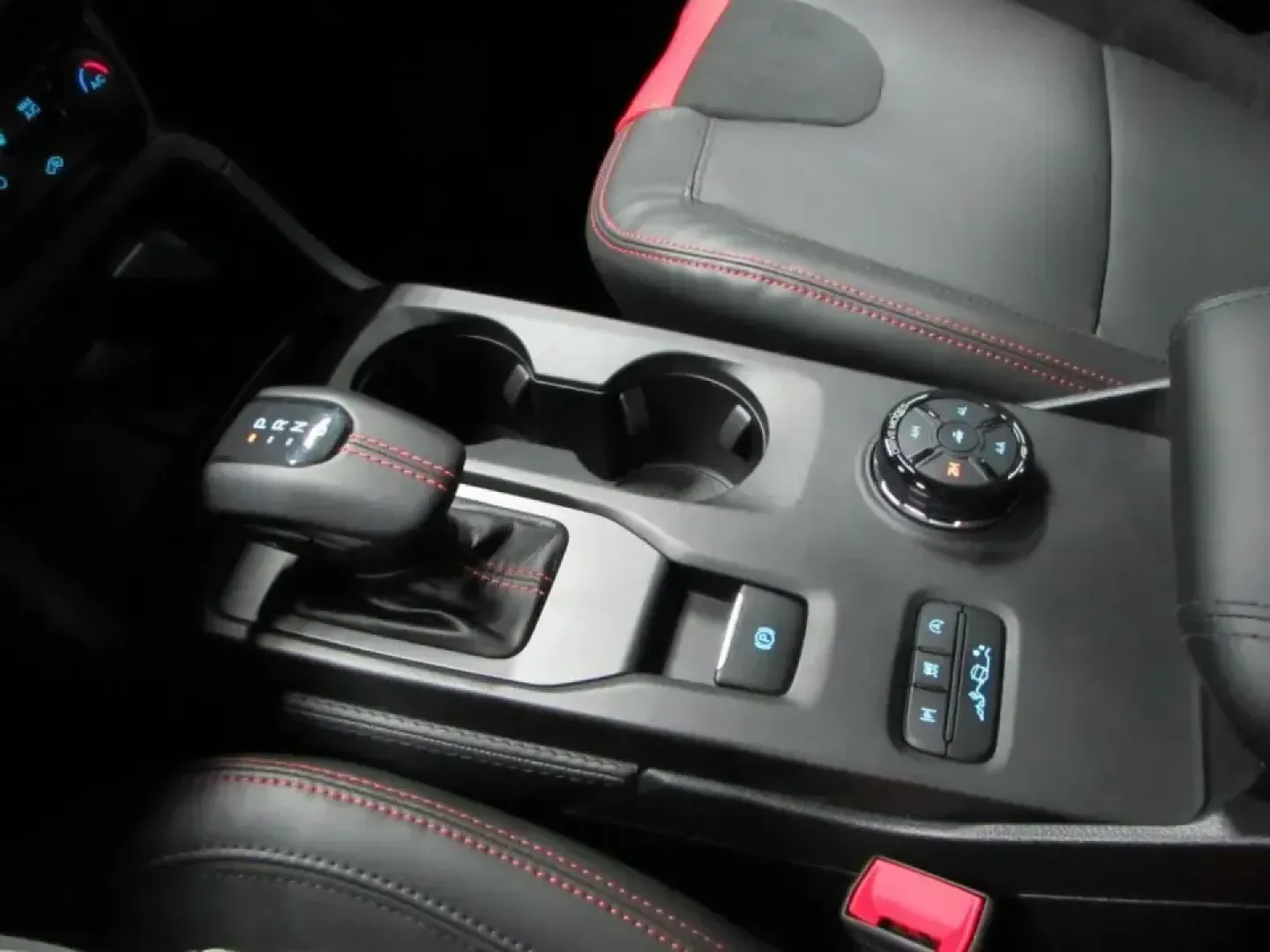 2026 Ford Ranger Raptor (1FTER4LR7TL) with an 3.0L EcoBoost V6 engine, Automatic transmission, located at 12836 Highway 21, De Soto, MO, 63020, (636) 337-7777, 38.151867, -90.575615 - If your weekends revolve around trailheads, lake days, towing toys, or simply wanting a confident daily driver that can handle Missouri backroads when the weather turns, this 2026 Ford Ranger Raptor is built for that lifestyle. With only 5 miles on the odometer, it delivers that just-arrived feel wi - Photo#30