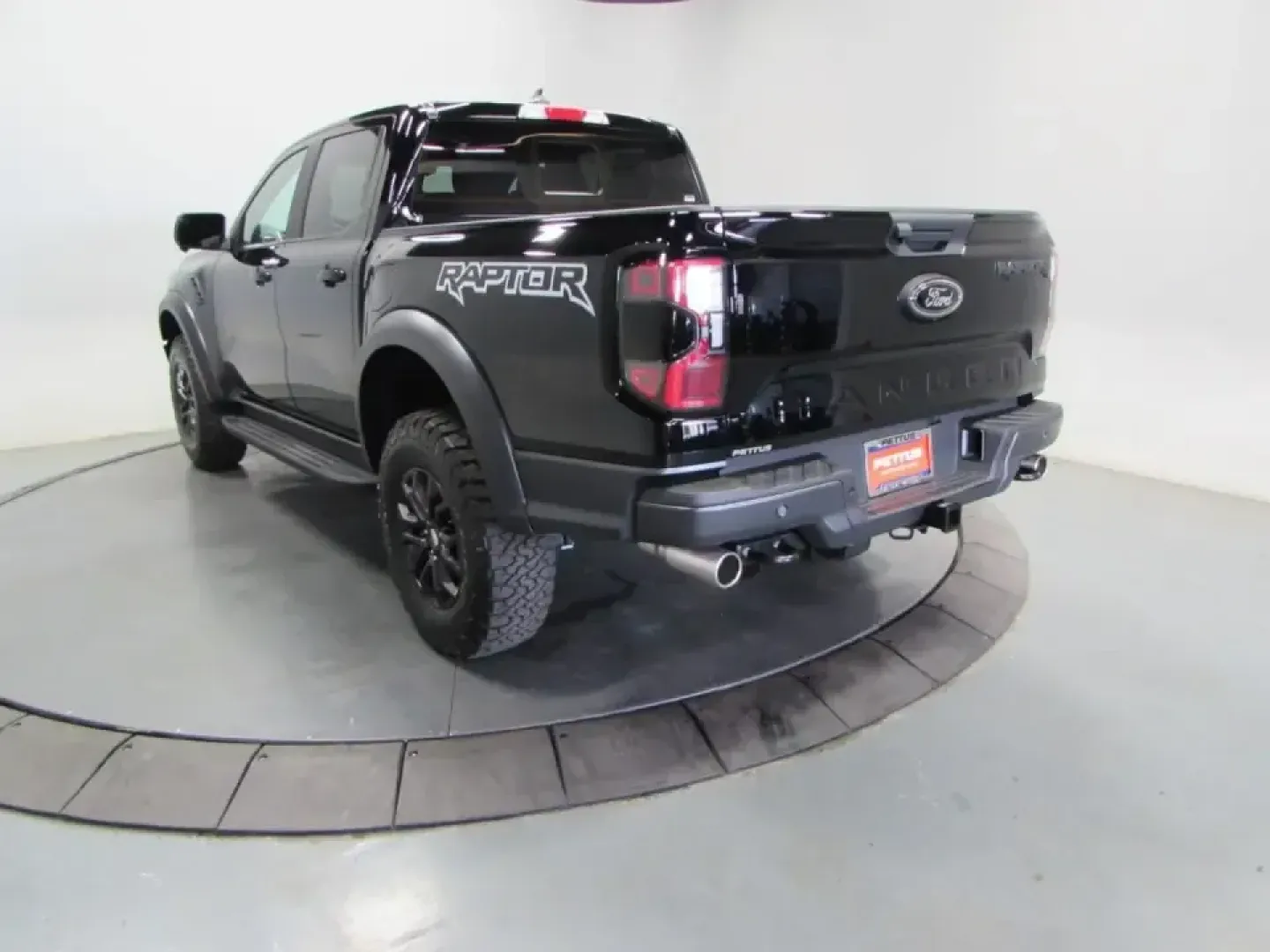 2026 Ford Ranger Raptor (1FTER4LR7TL) with an 3.0L EcoBoost V6 engine, Automatic transmission, located at 12836 Highway 21, De Soto, MO, 63020, (636) 337-7777, 38.151867, -90.575615 - If your weekends revolve around trailheads, lake days, towing toys, or simply wanting a confident daily driver that can handle Missouri backroads when the weather turns, this 2026 Ford Ranger Raptor is built for that lifestyle. With only 5 miles on the odometer, it delivers that just-arrived feel wi - Photo#4
