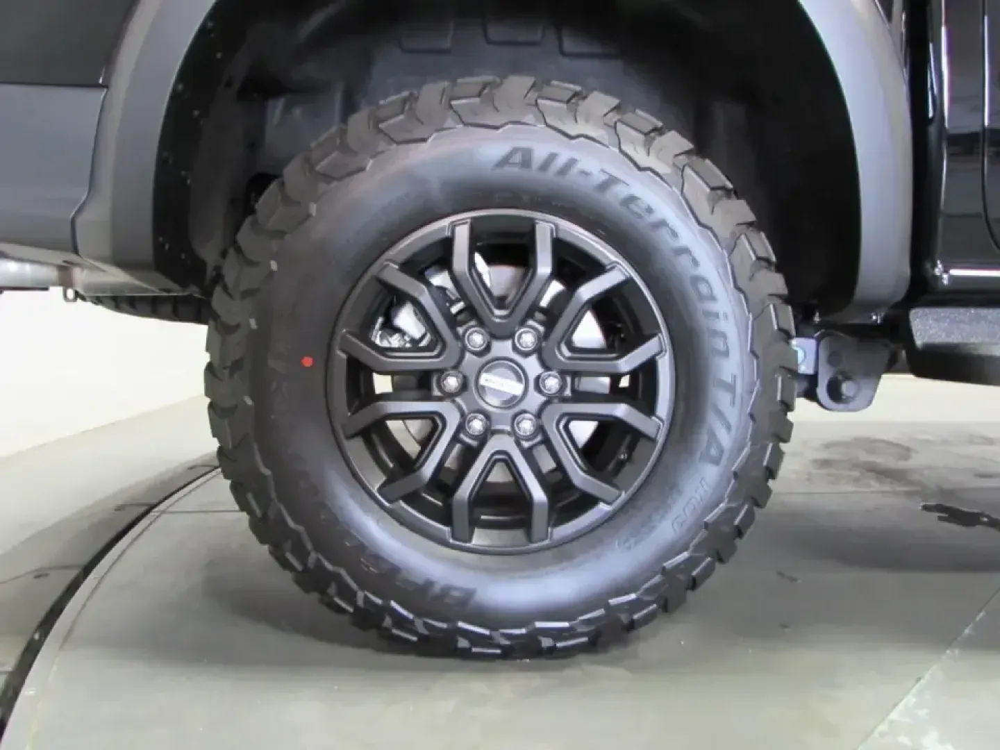 2026 Ford Ranger Raptor (1FTER4LR7TL) with an 3.0L EcoBoost V6 engine, Automatic transmission, located at 12836 Highway 21, De Soto, MO, 63020, (636) 337-7777, 38.151867, -90.575615 - If your weekends revolve around trailheads, lake days, towing toys, or simply wanting a confident daily driver that can handle Missouri backroads when the weather turns, this 2026 Ford Ranger Raptor is built for that lifestyle. With only 5 miles on the odometer, it delivers that just-arrived feel wi - Photo#8